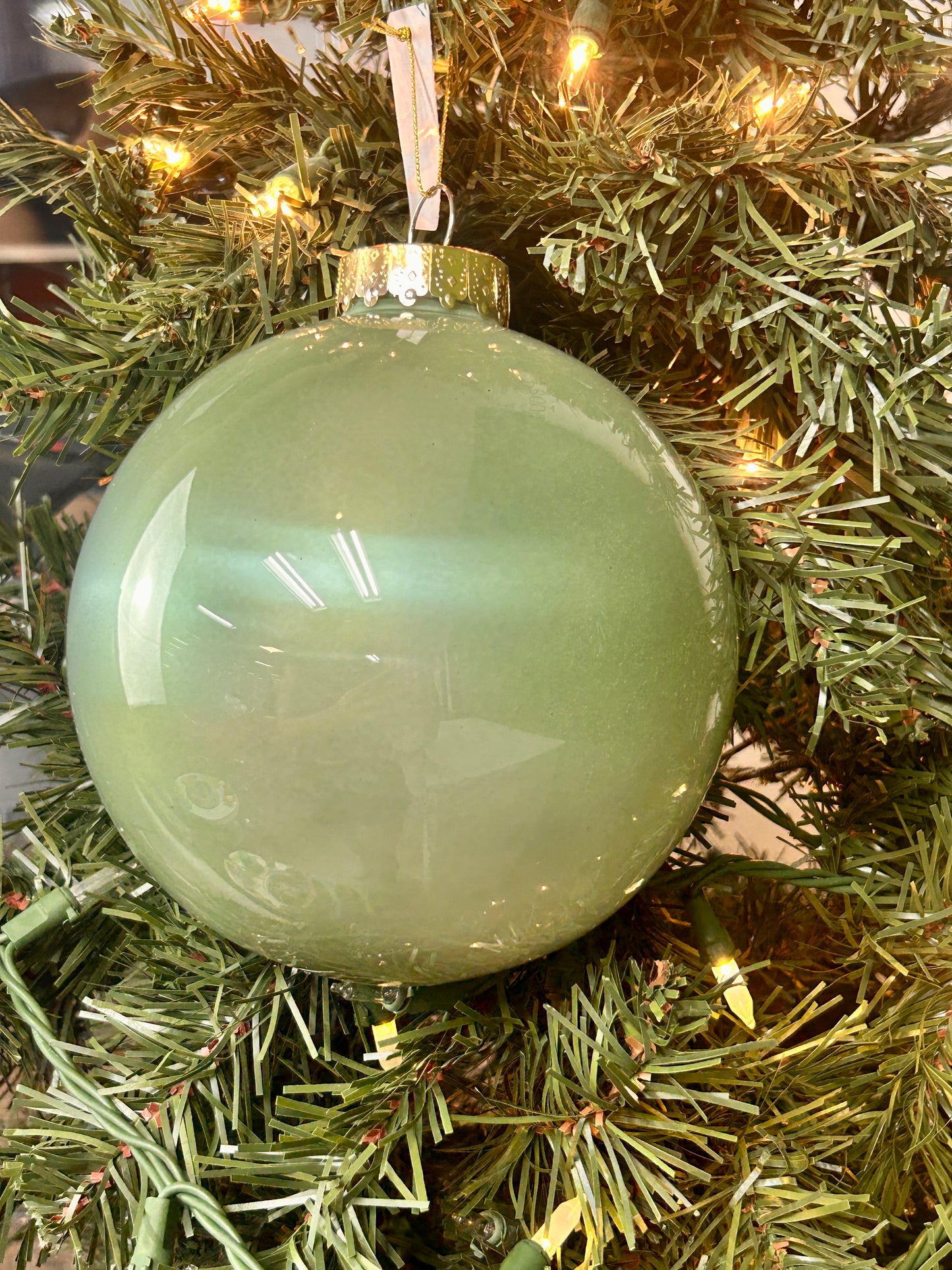 6 Inch Sage Green Lacquer Ornament Ball