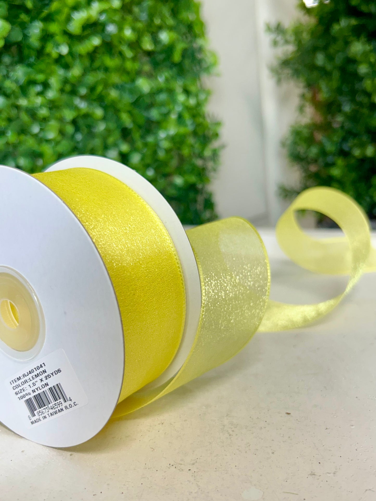 1.5 Inch By 25 Yard Lemon Snow Organza Unwired Ribbon