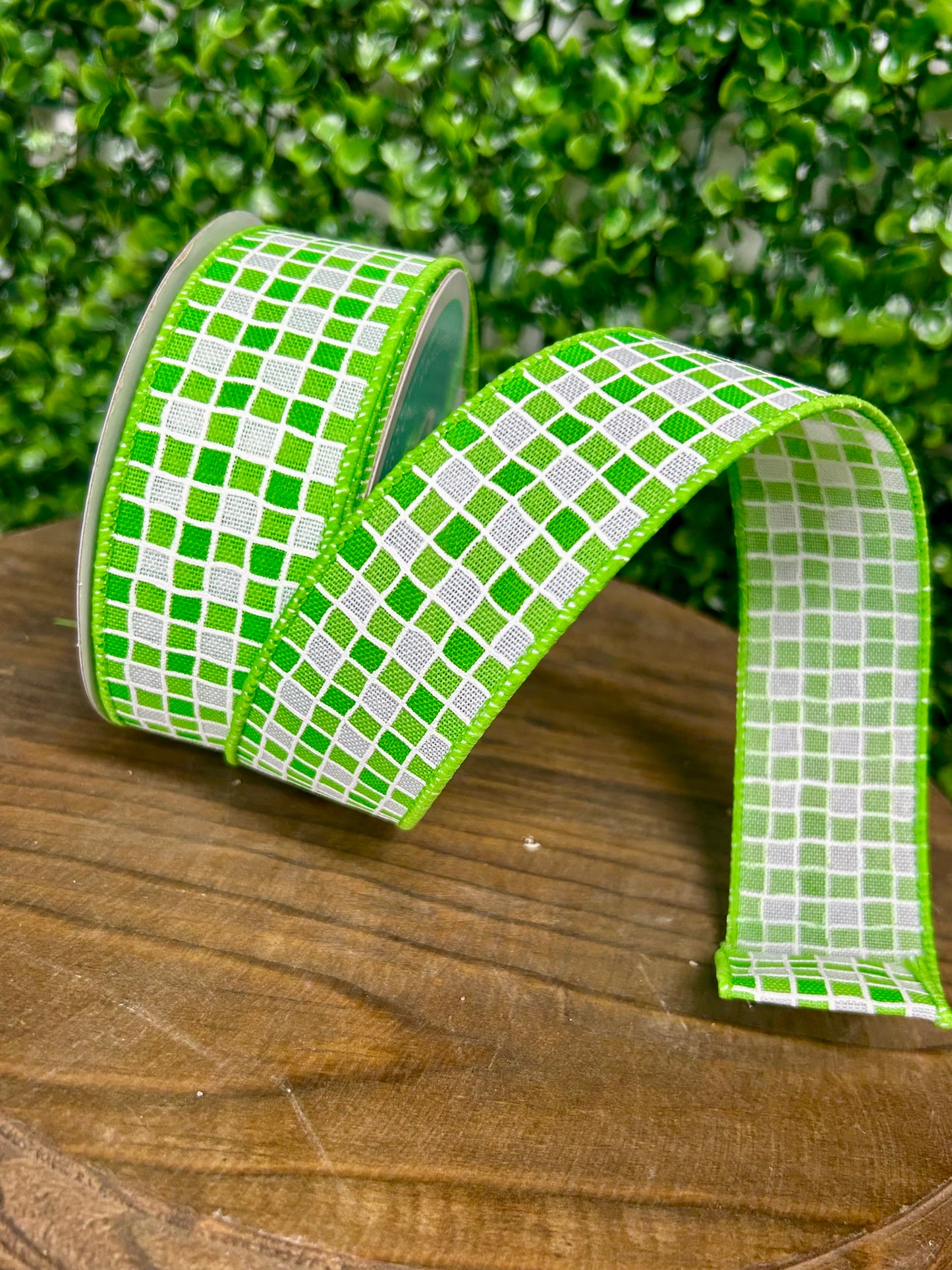 1.5 Inch By 10 Yard Green And White Small Check Ribbon