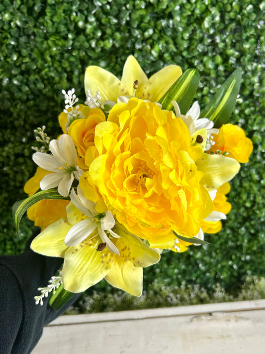 19 Inch Yellow Peony Rose And Lily Bush