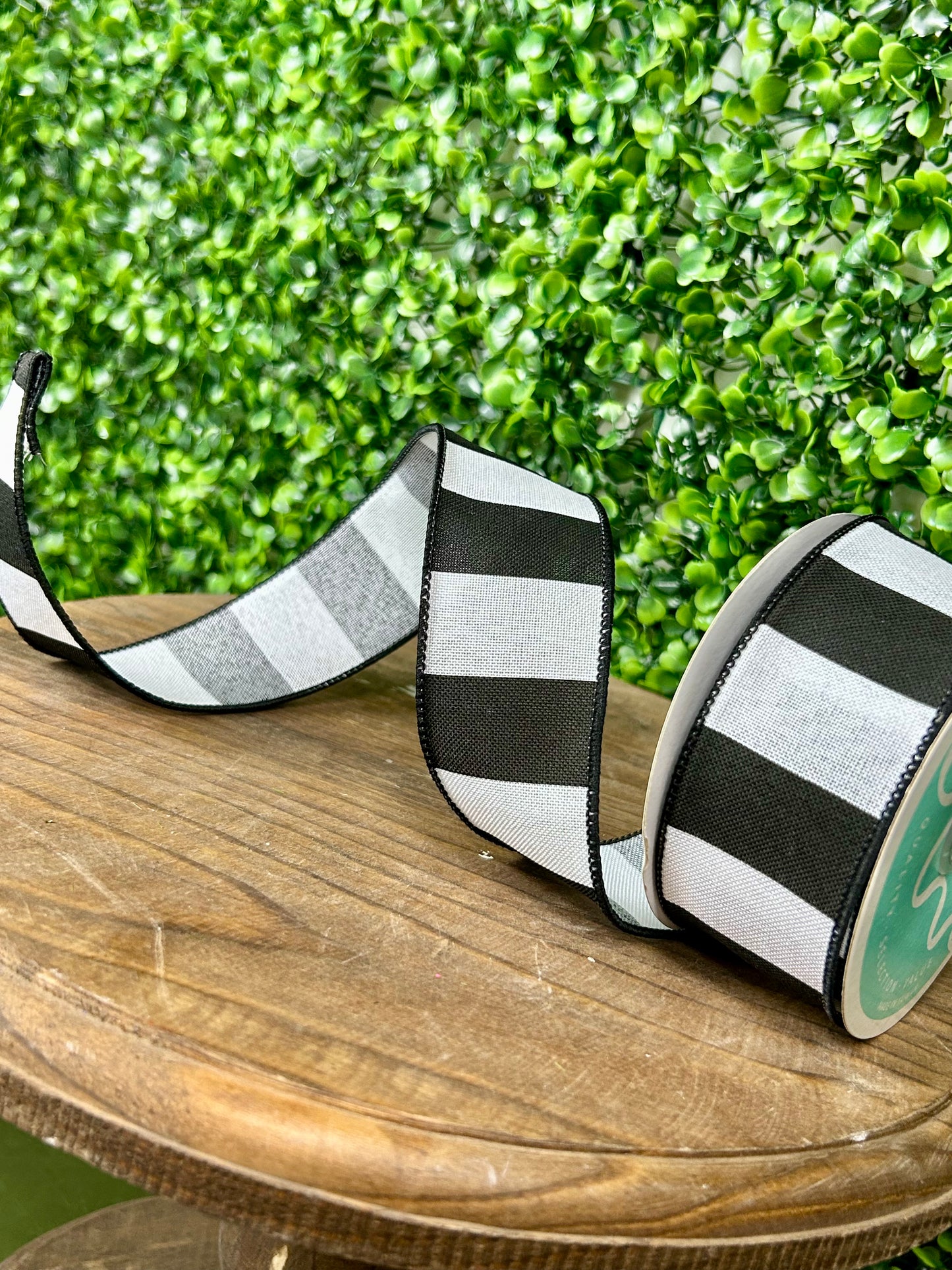 1.5 Inch By 10 Yard Black And White Wide Stripe Ribbon