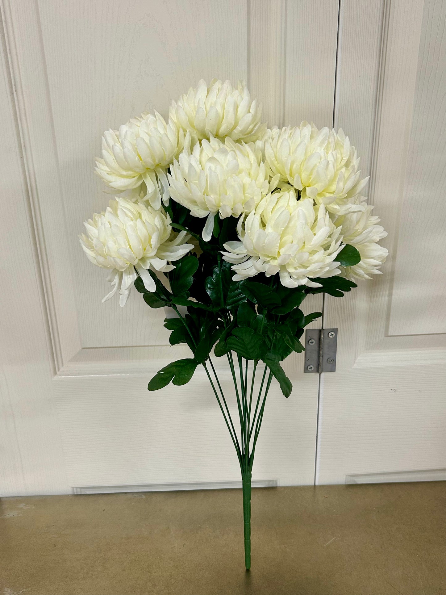 12 Inch Cream Ball Mum Bush