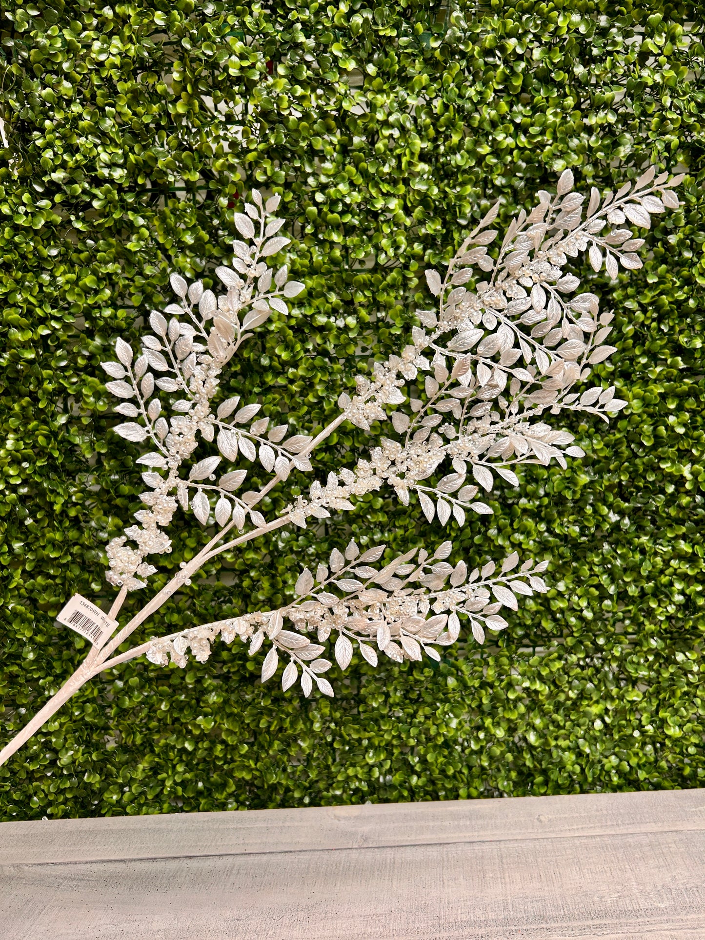 33 Inch White Fern And Pearl Spray