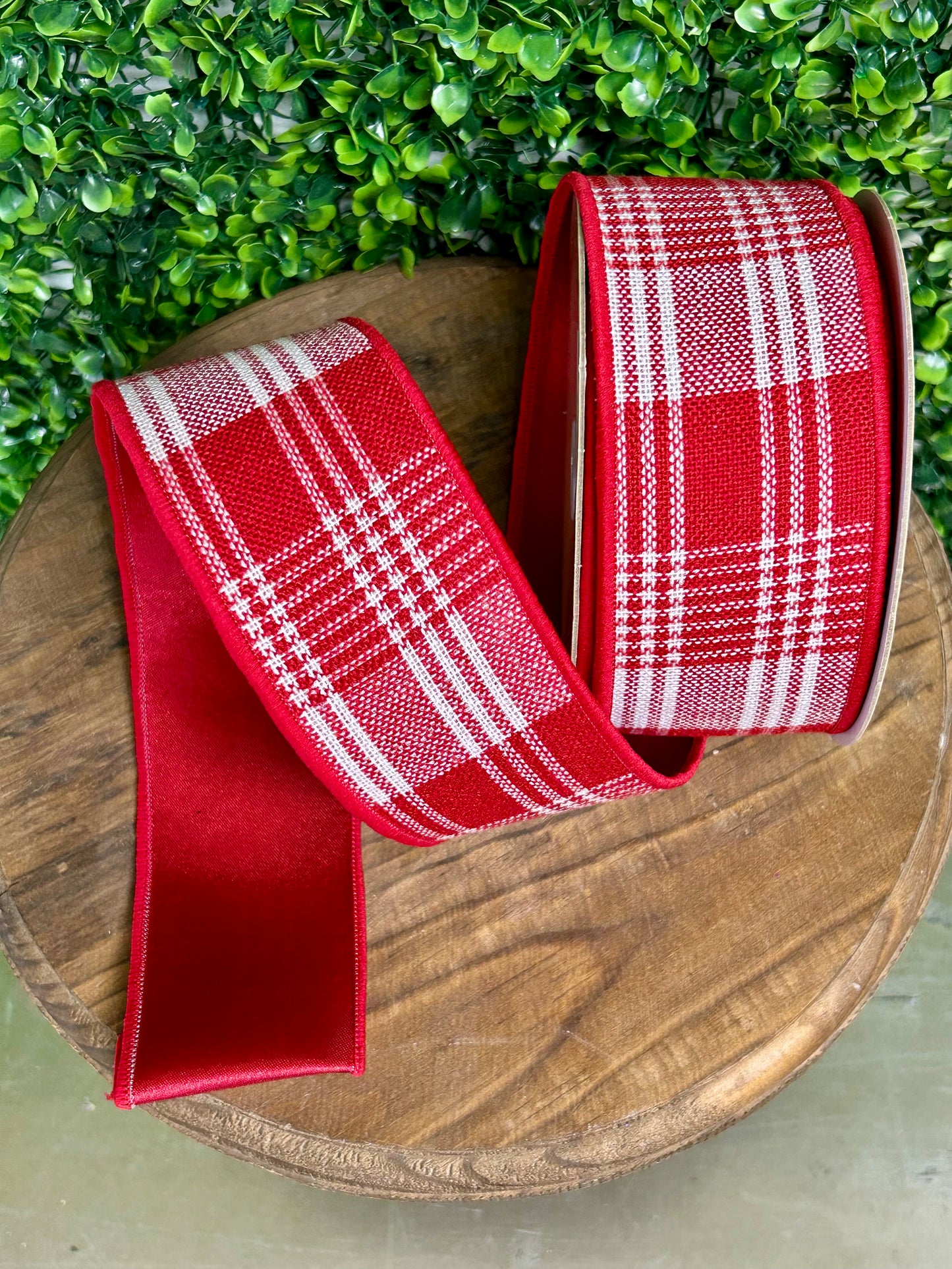 2.5 Inch By 10 Yard Red And White Three Stripe Check Fused Ribbon