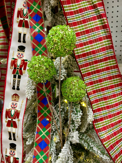 26 Inch Green Ice Ball Spray