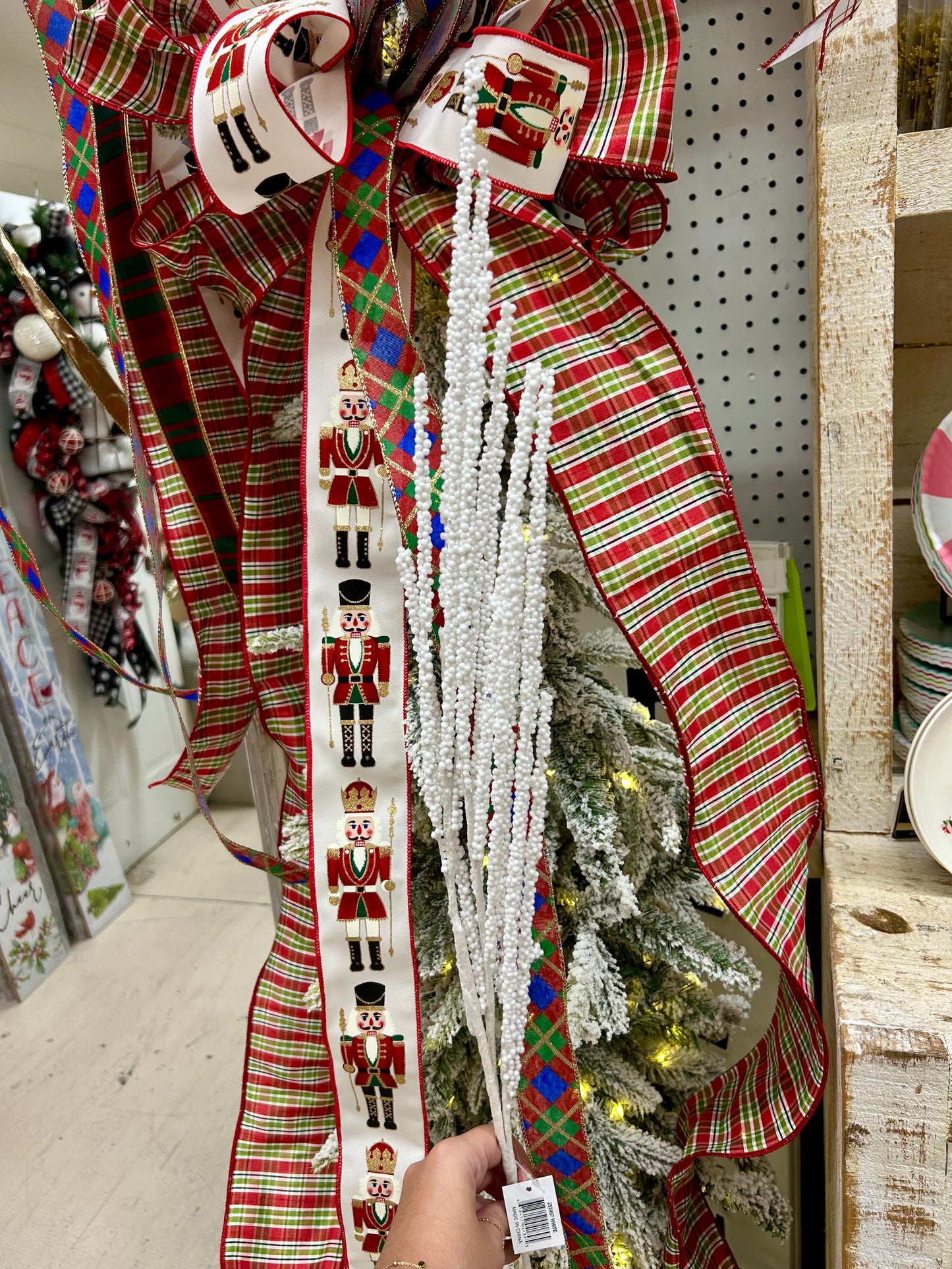 35 Inch White Berry Glitter Spray