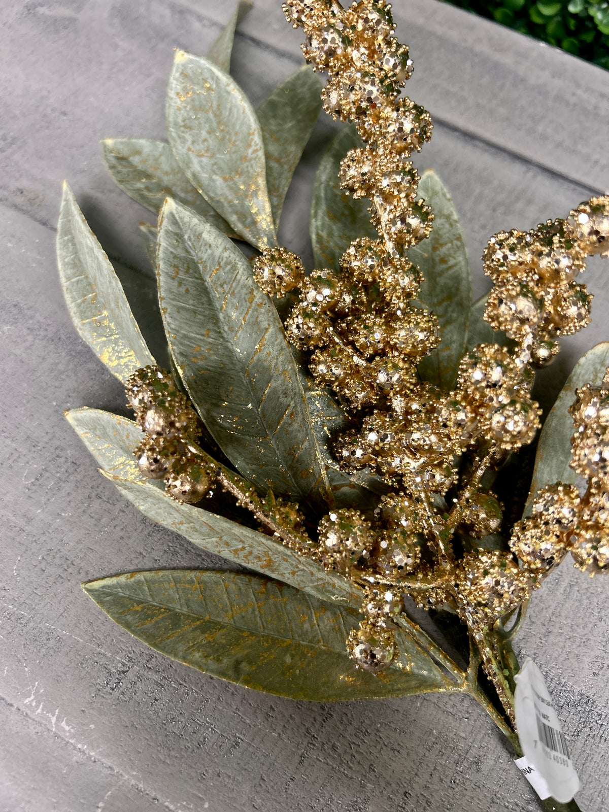 18 Inch Sage Green And Gold Berry Bay Leaf Pick