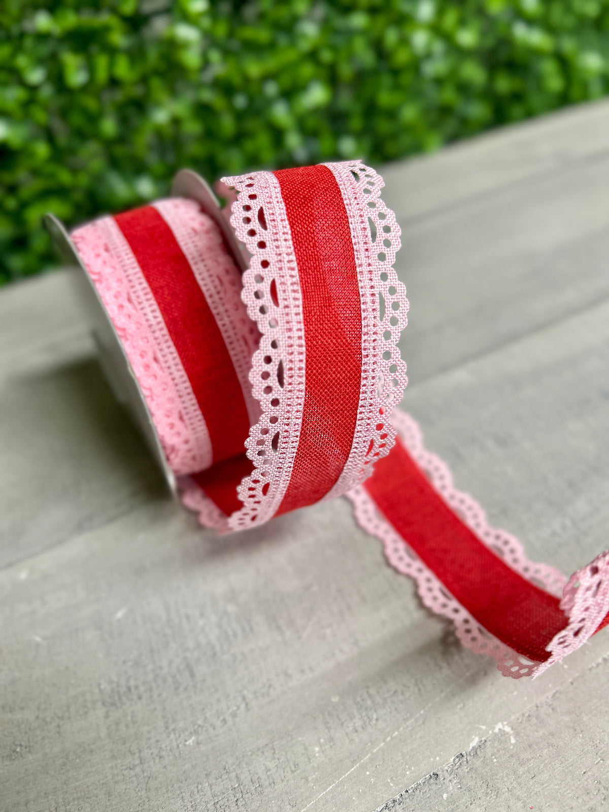 1.5 Inch By 10 Yard Light Pink And Red Lace Edge Royal Burlap Ribbon