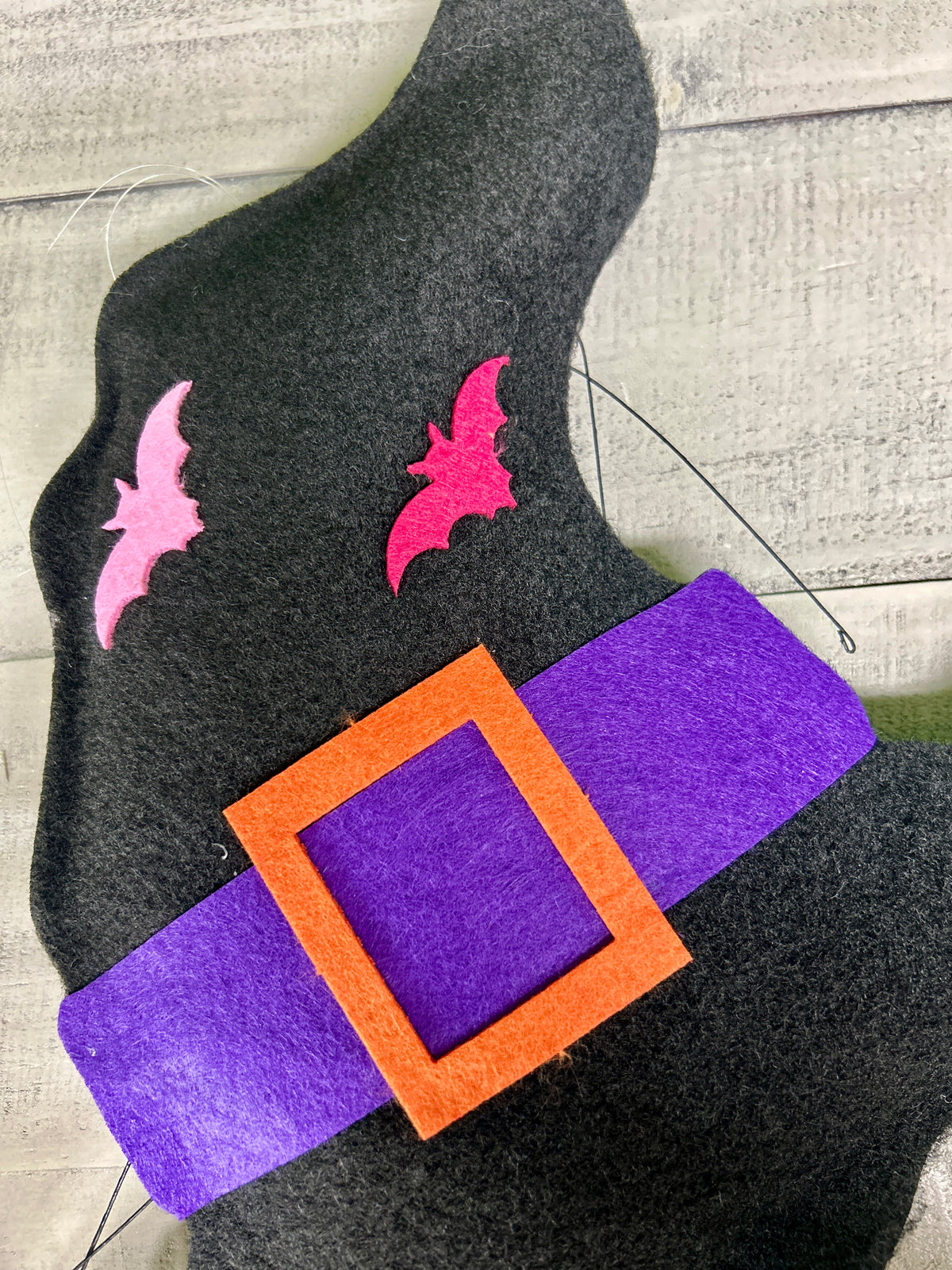14 Inch Black Felt Witch Hat With Two Bats