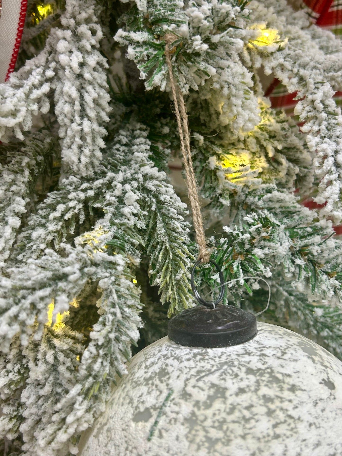 4.75 Inch Matte White And Clear Rustic Glass Ball Ornament