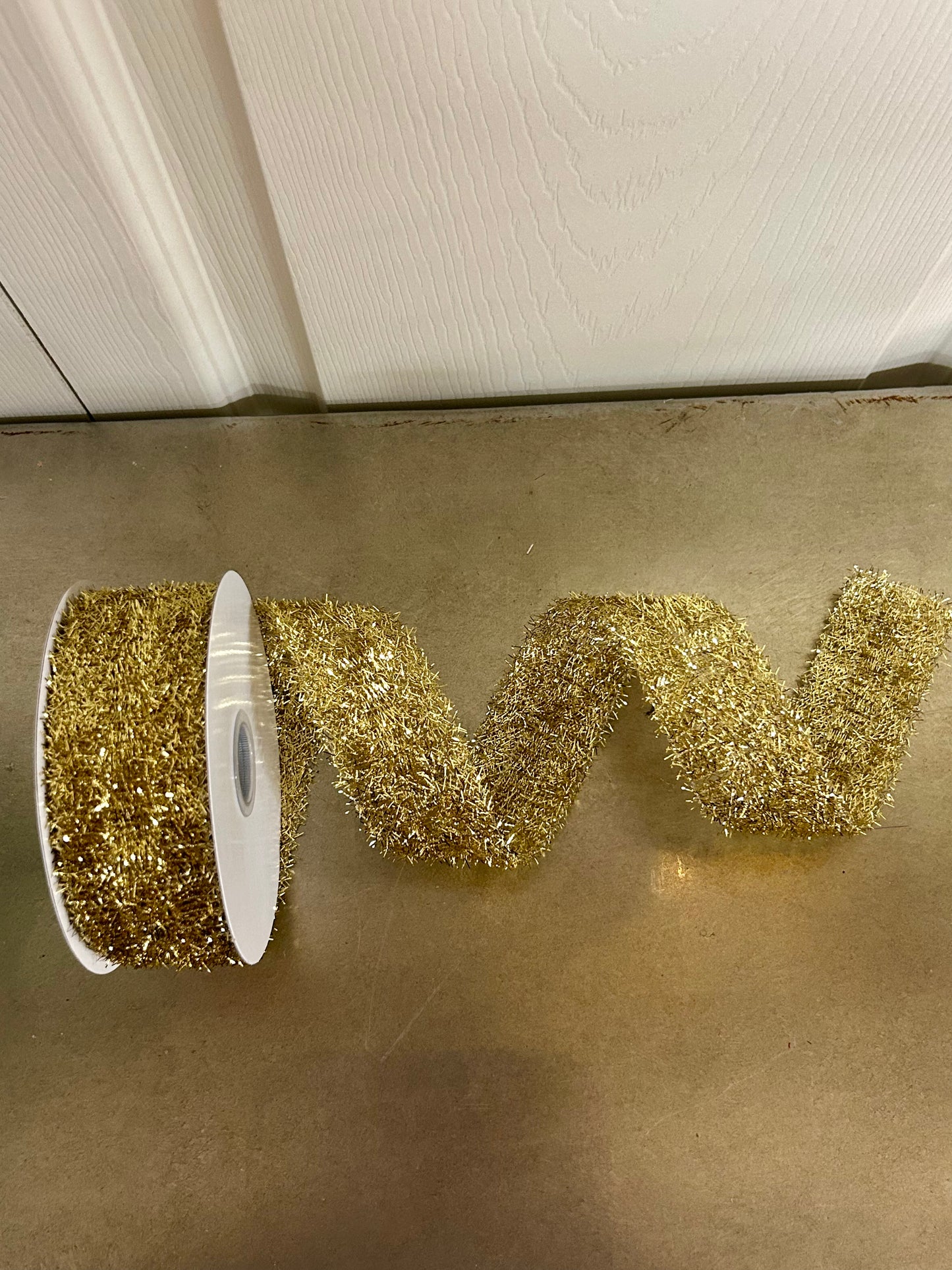 1.5 Inch By 10 Yard Gold Long Confetti Metallic Wired Ribbon