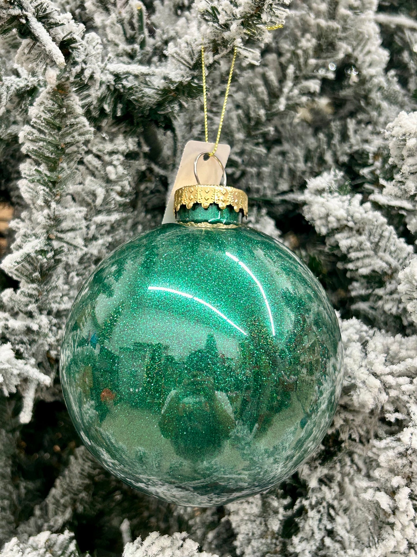 5 Inch Emerald Green Lacquer Look Glitter Ball Ornament