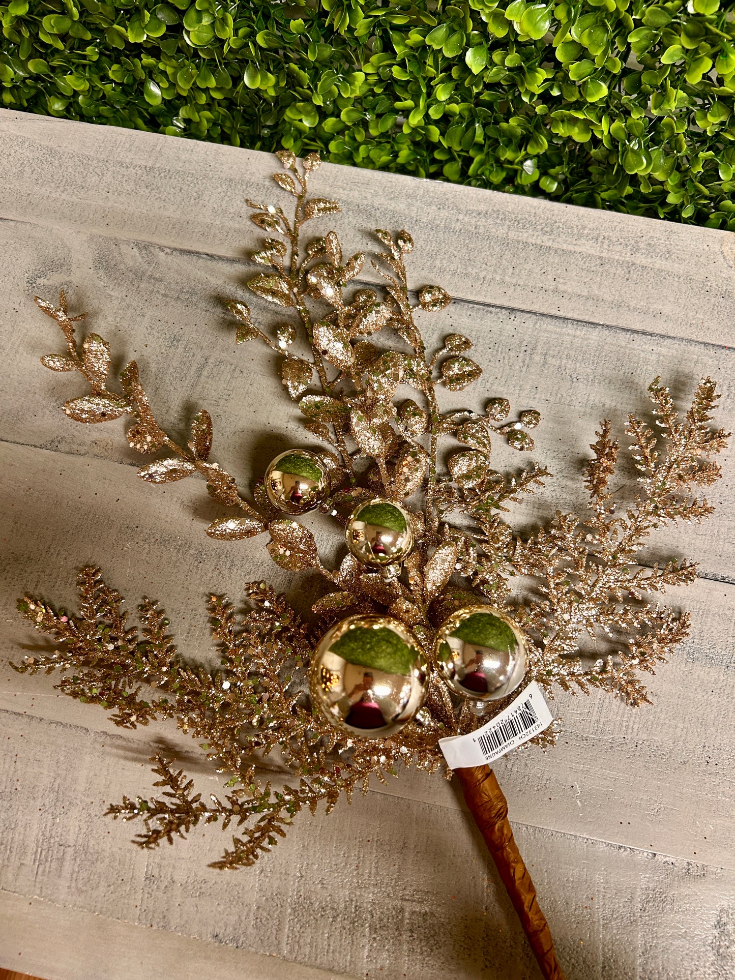 18 Inch Champagne Ball Berry Spray