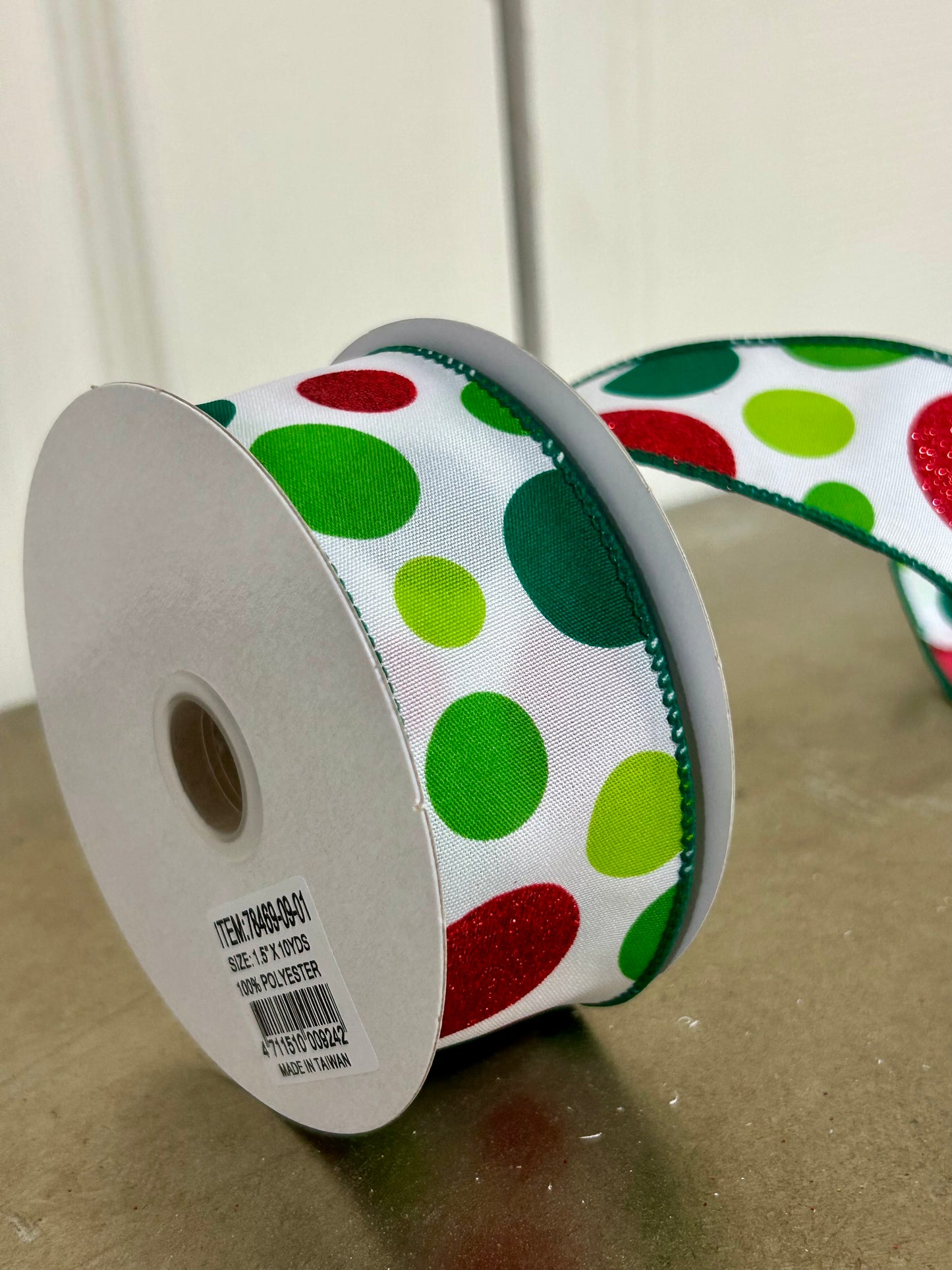 1.5 Inch By 10 Yard Lime Emerald And Red Glitter Dots Ribbon