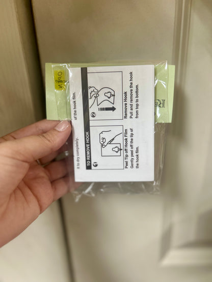 5 Inch Clear Magic Self Adhesive Wreath Hanger