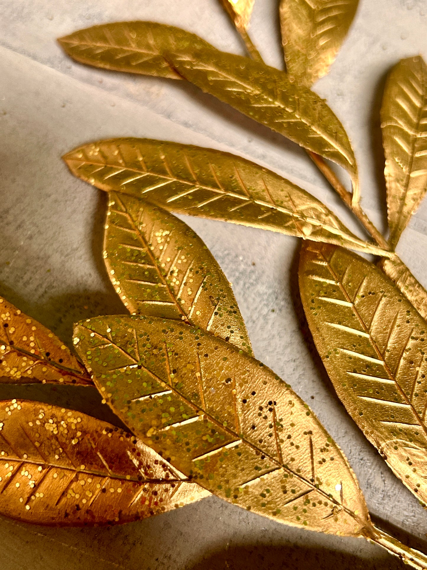 26 Inch Gold Metallic Bay Leaf Spray