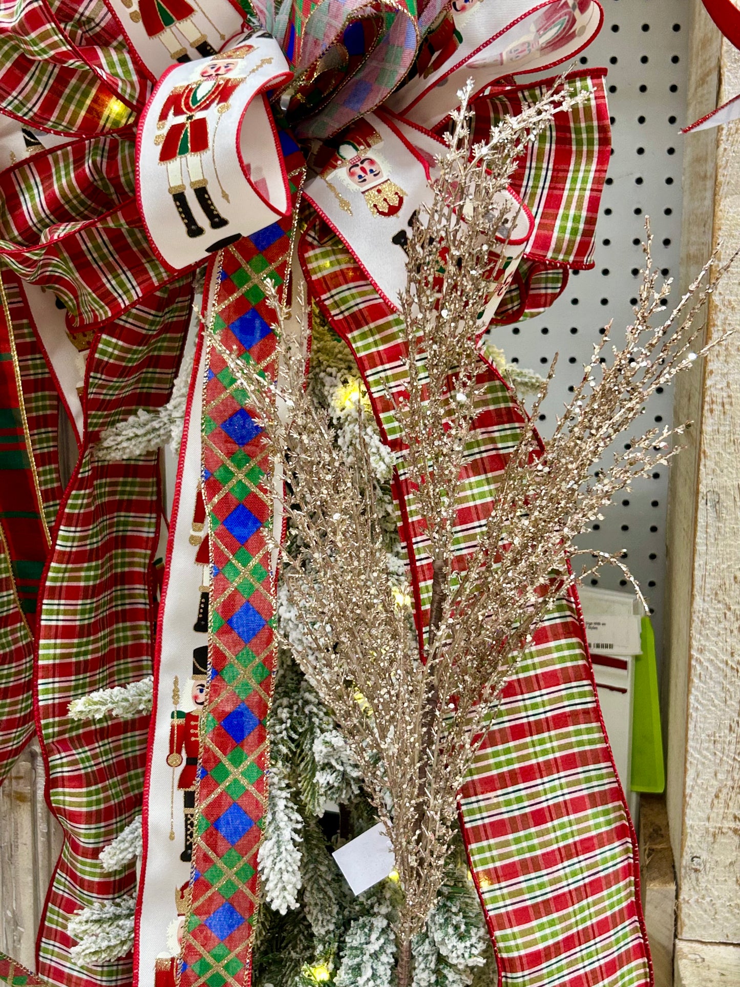 31 Inch Champagne Ice Pampas Spray