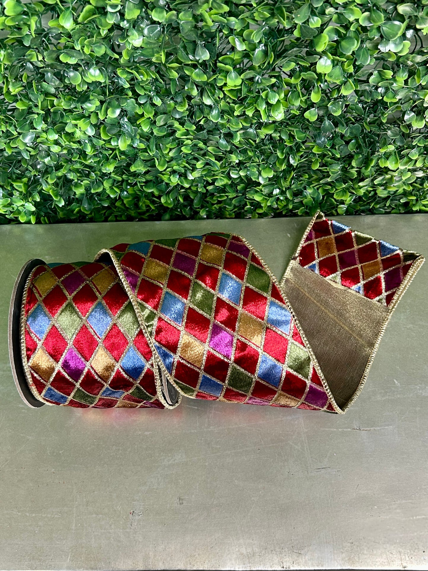 4 Inch By 5 Yard Diamond Velvet Jewel Deluxe Wired Ribbon