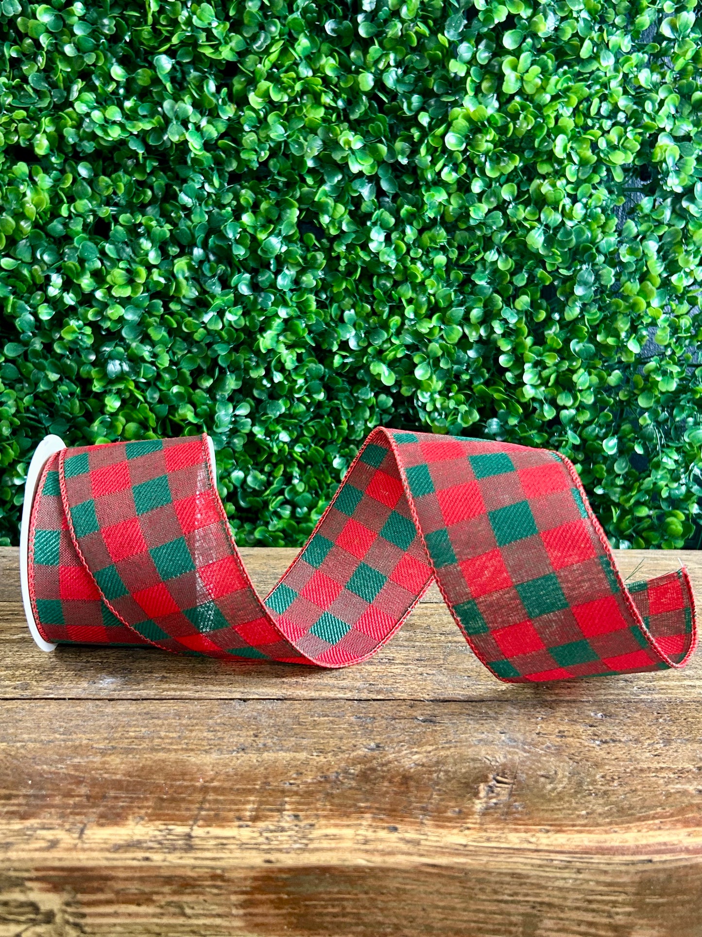 2.5 Inch By 10 Yard Traditional Christmas Check Ribbon