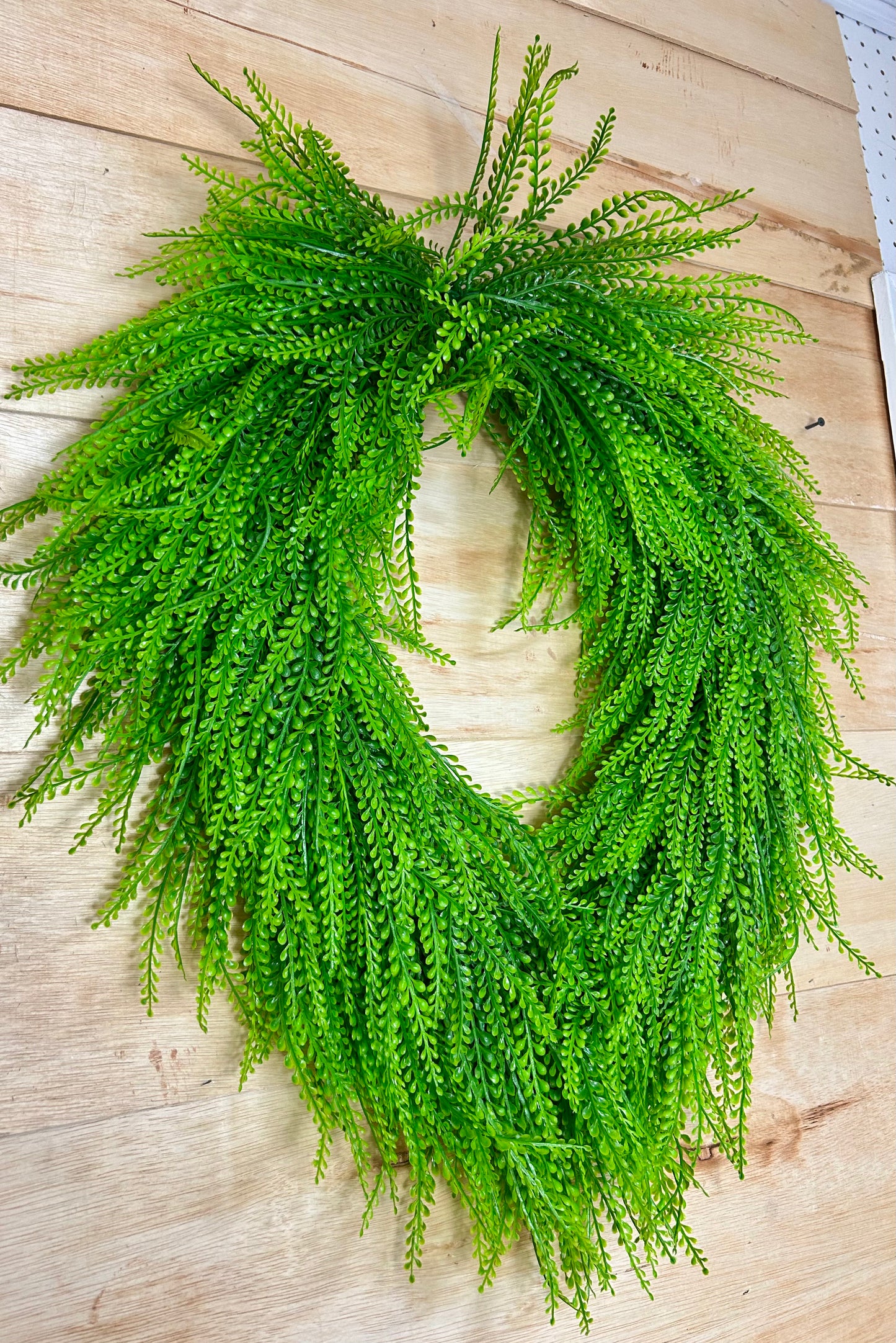 26 Inch Green Bead Grass Oval Wreath