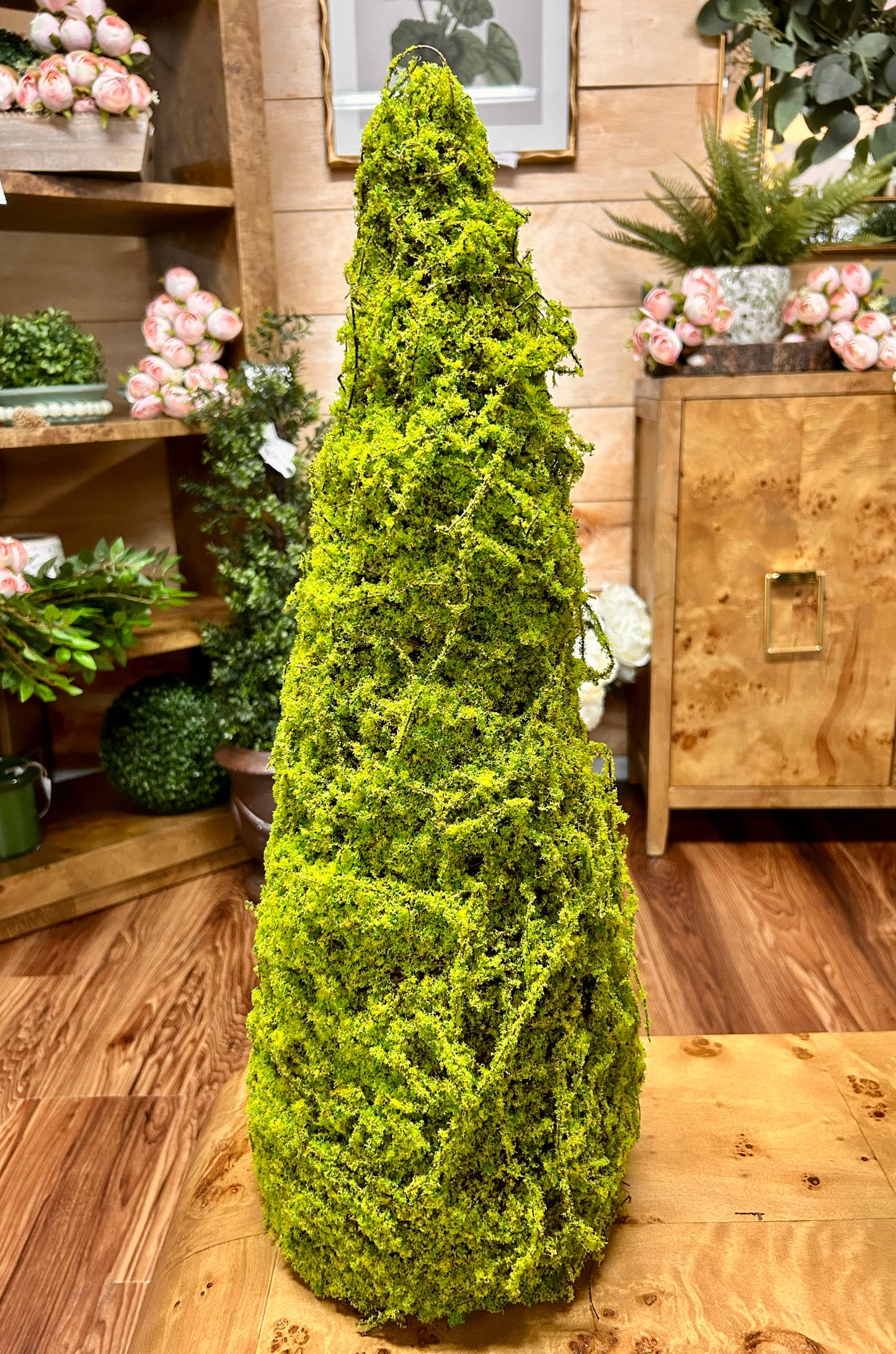 24 Inch Half Cone Moss Planter