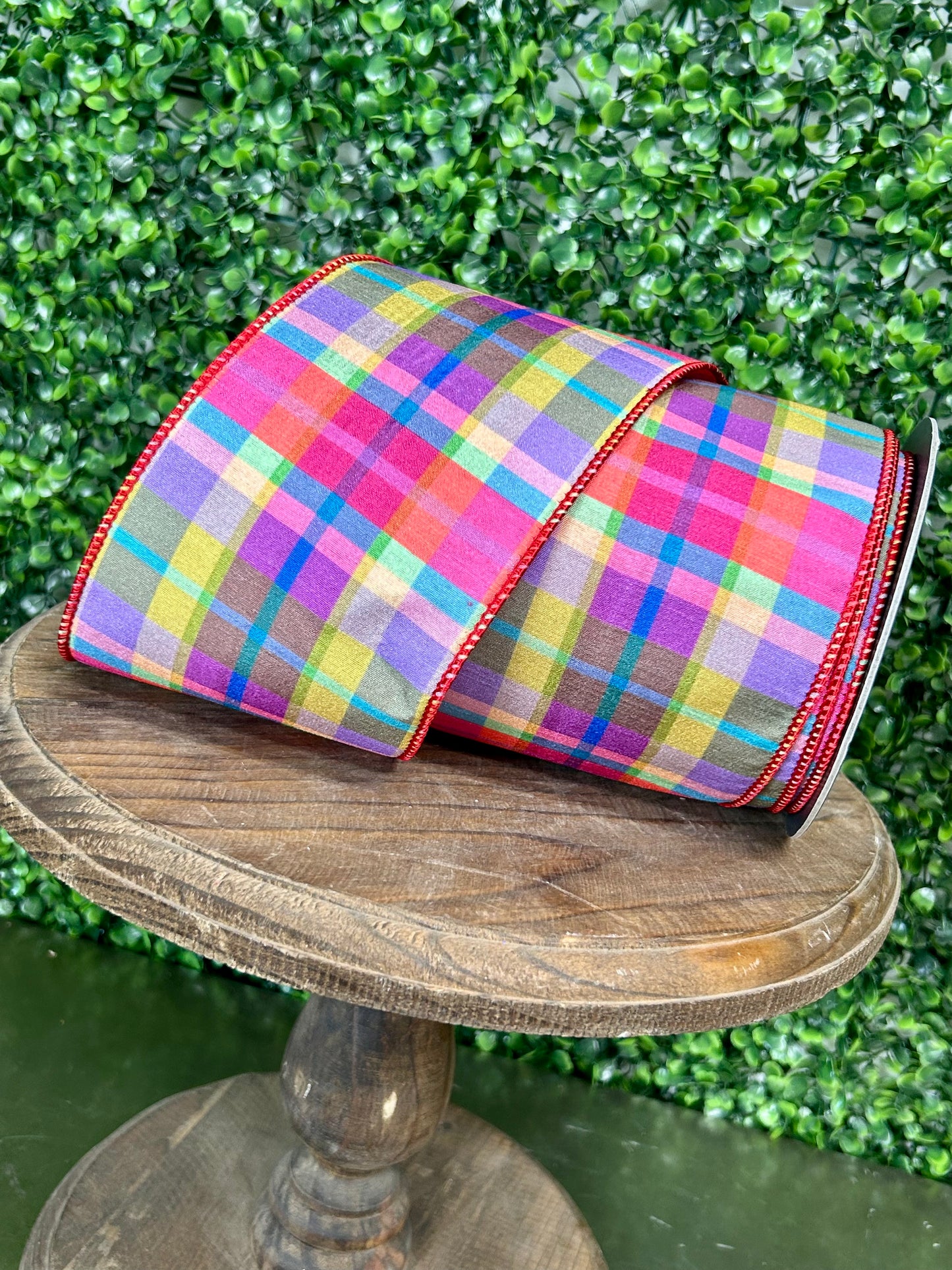4 Inch By 10 Yards Strawberry Plaid Deluxe Mesh Backed Wired Edge