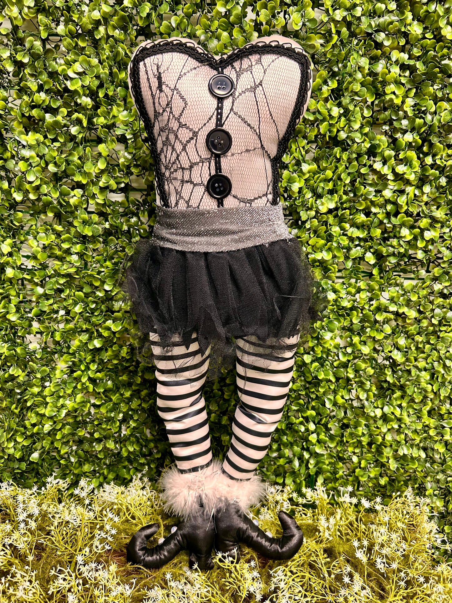 22 Inch Black And White Bride Of Frankenstein Body Decor Kit