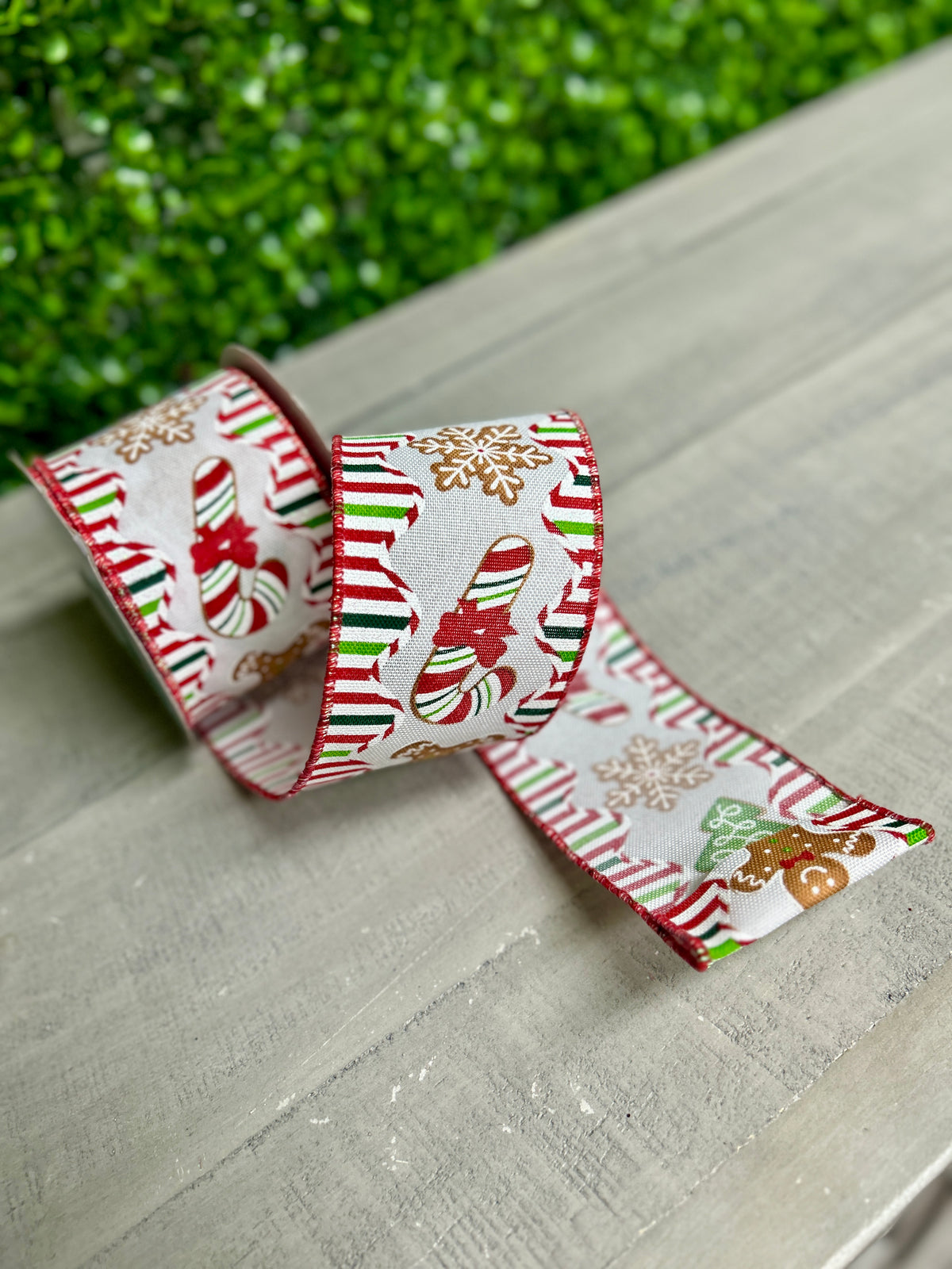 2.5 Inch By 10 Yard Gingerbread Candy Cookies And Trees Ribbon
