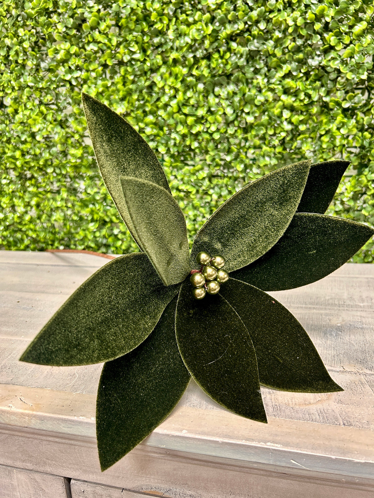 24 Inch Hunter Green Deluxe Velvet Emerald Poinsettia Stem