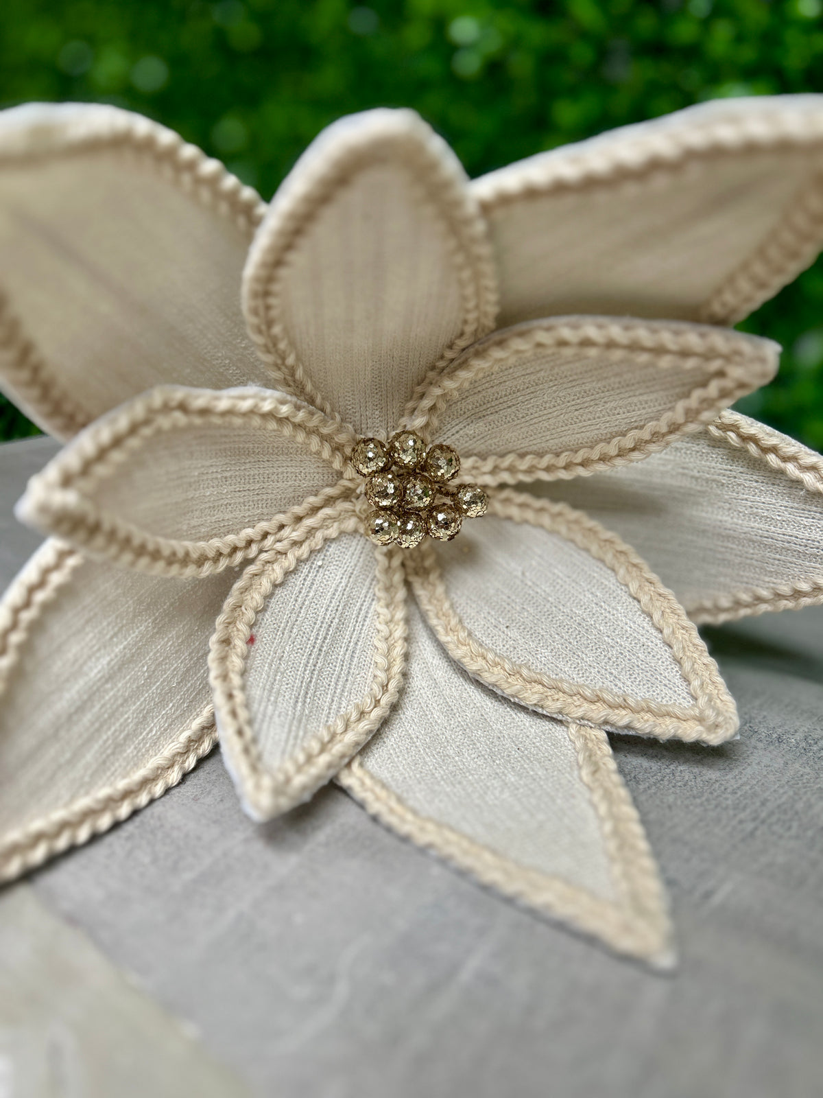 10 Inch Beige Poinsettia Spray