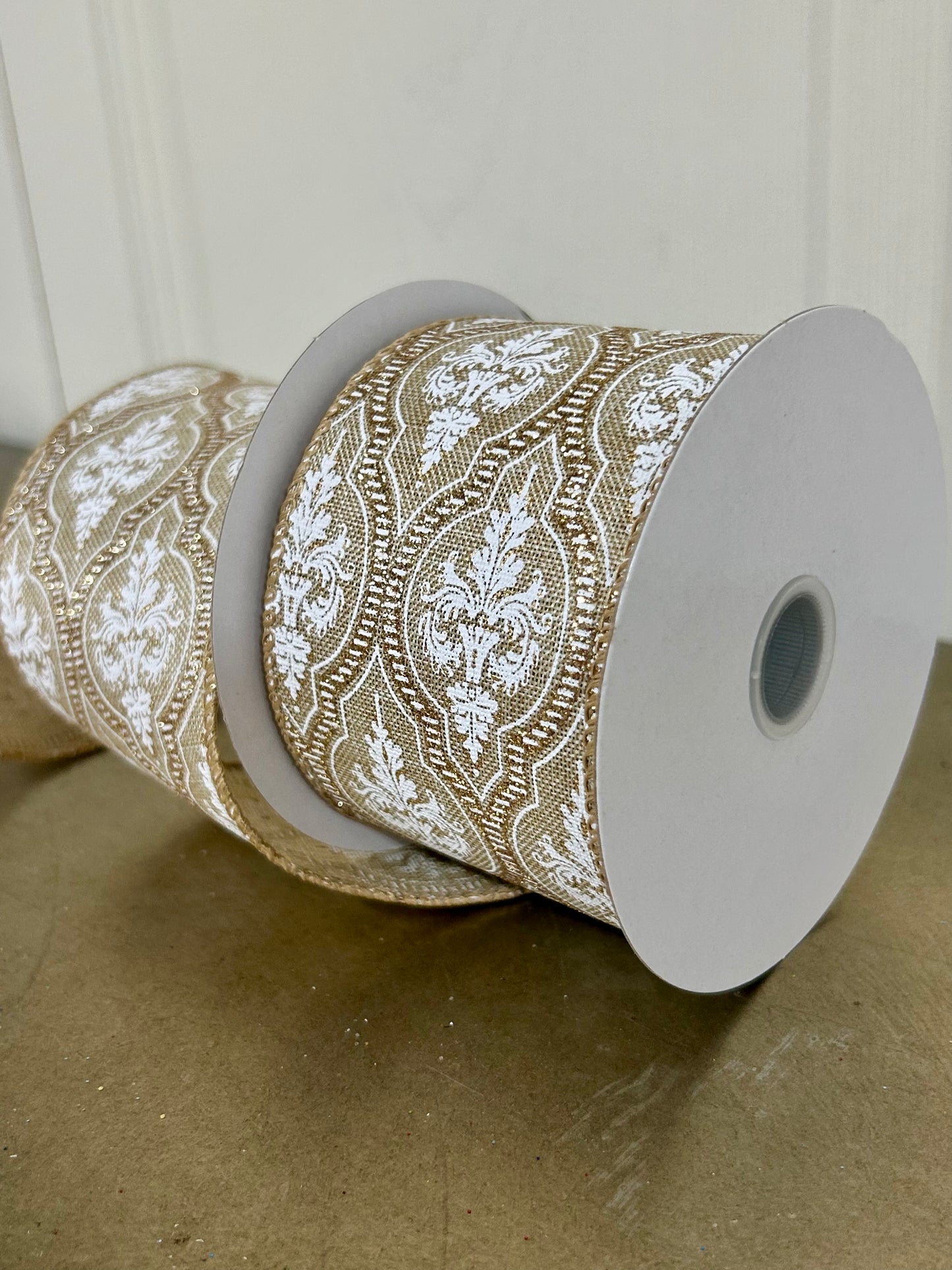 2.5 Inch By 10 Yard Natural Linen Demask Quatrefoil Ribbon