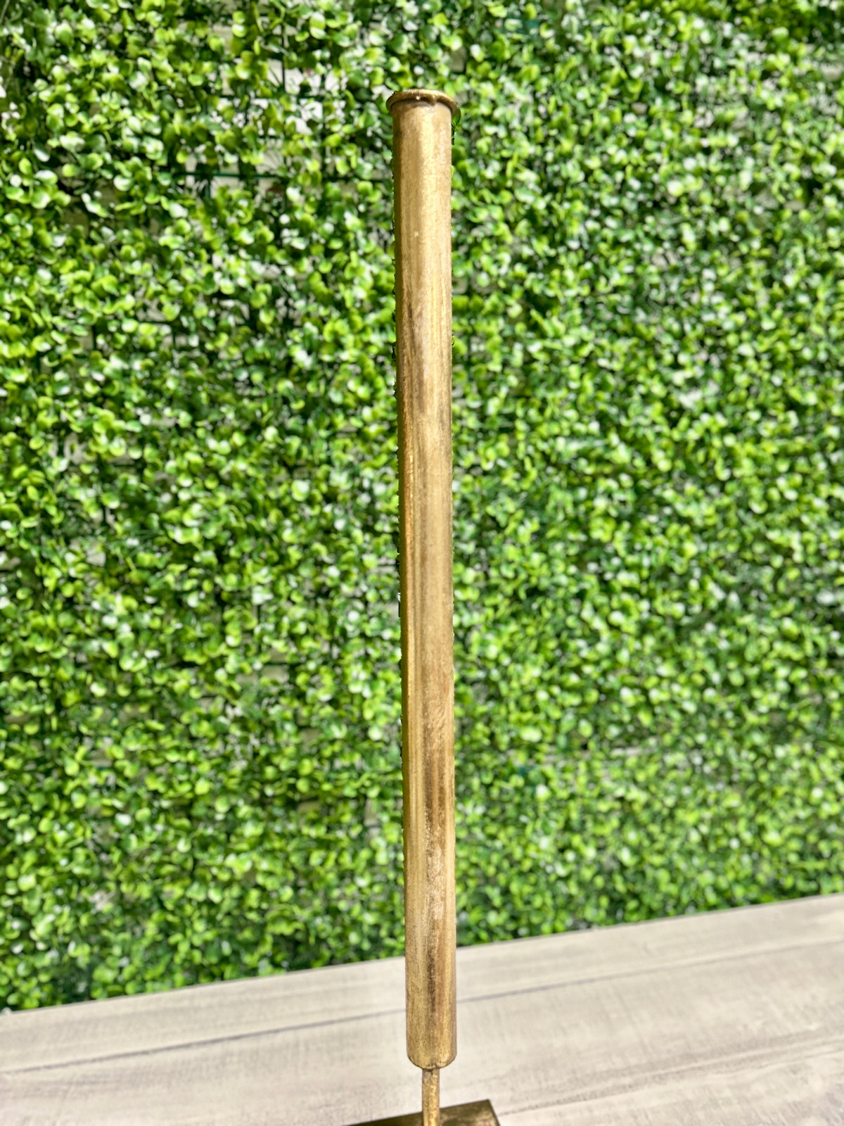 23.5 Inch Metal Tube Holder With Plate