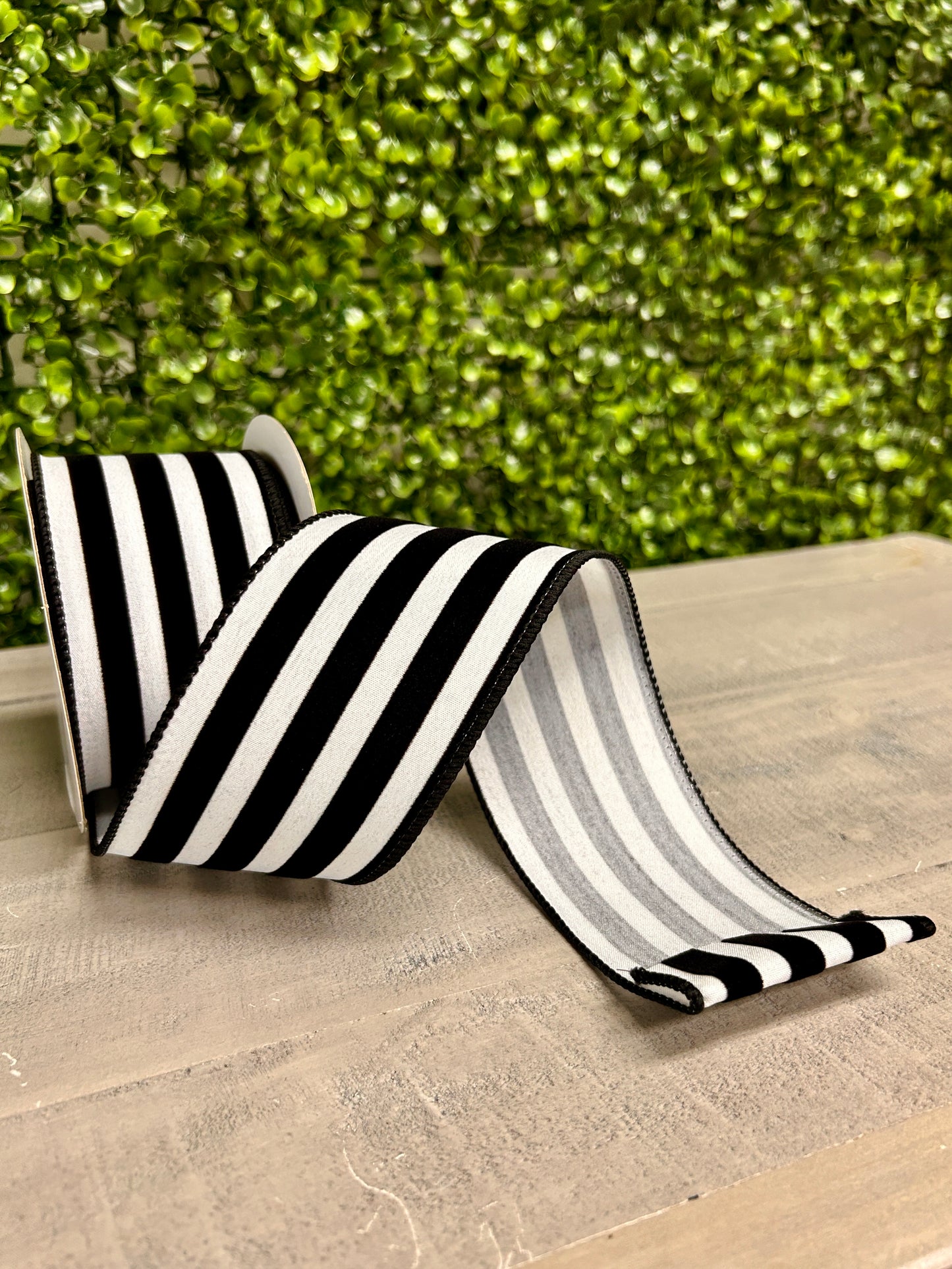 2.5 Inch By 10 Yard Black And White Flocked Cabana Stripes Ribbon