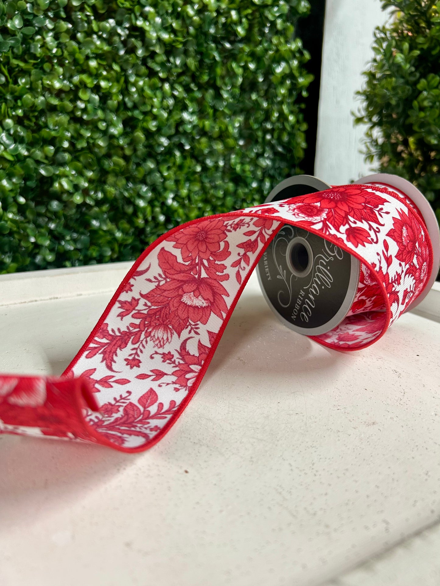2.5 Inch By 10 Yard Red And White Chinoiserie Floral Ribbon