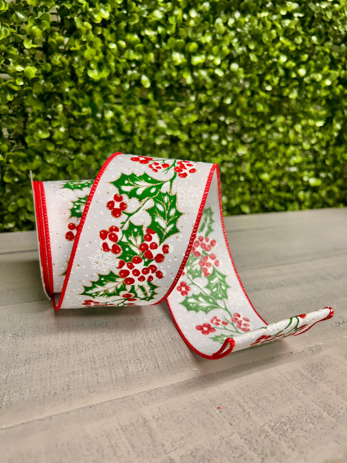 2.5 Inch By 10 Yard Holly Berries In Snow Ribbon
