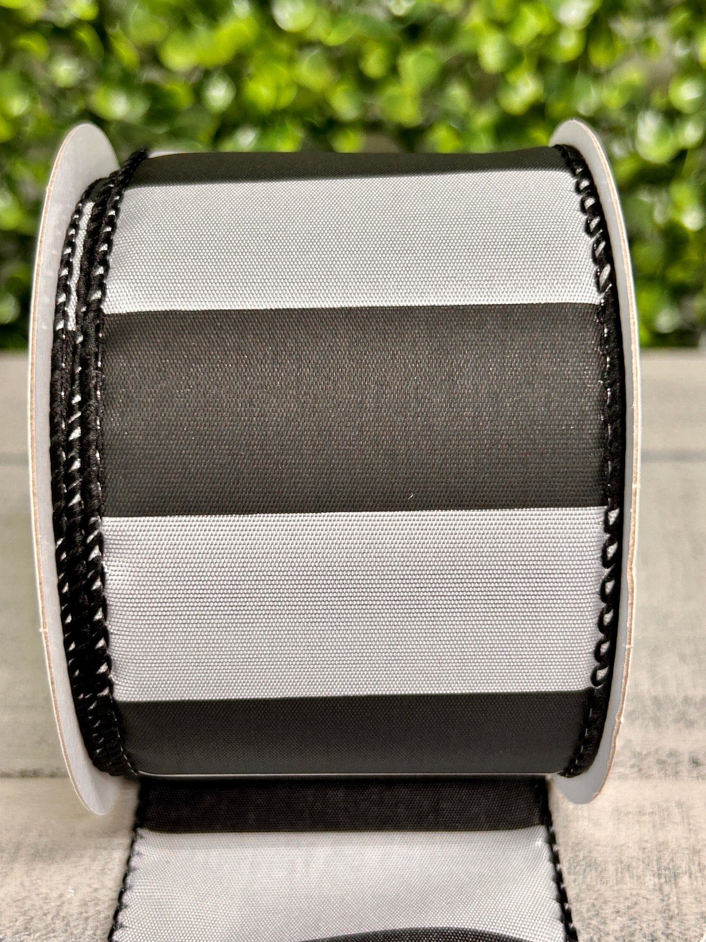2.5 Inch By 10 Yard Black And White Horizontal Stripes Ribbon
