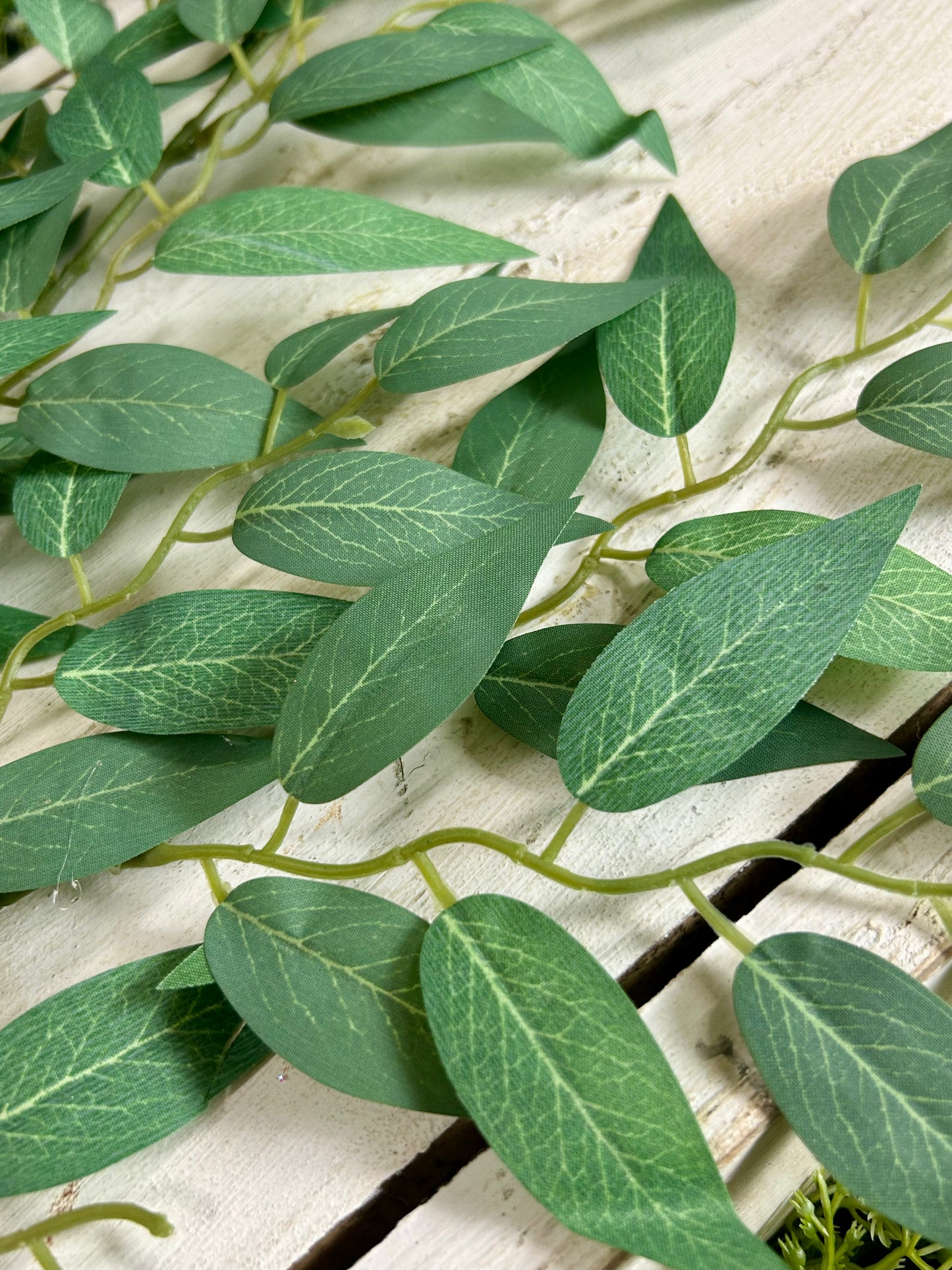 20 Inch Light Green Wisteria Leaf