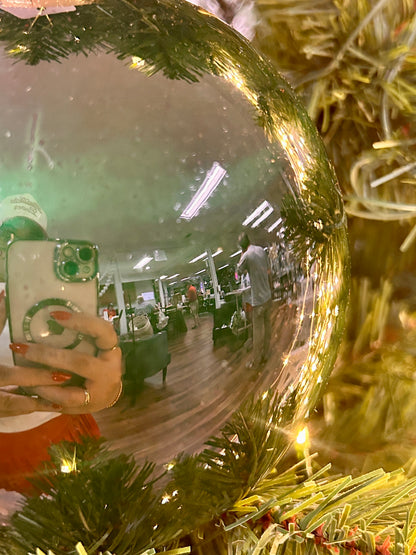 6 Inch Hunter Green Lacquer Ornament Ball