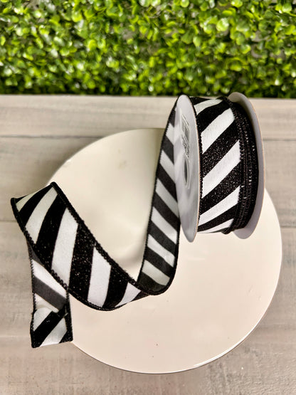 7/8 Inch By 10 Yard White And Black Diagonal Glitter Stripe Ribbon