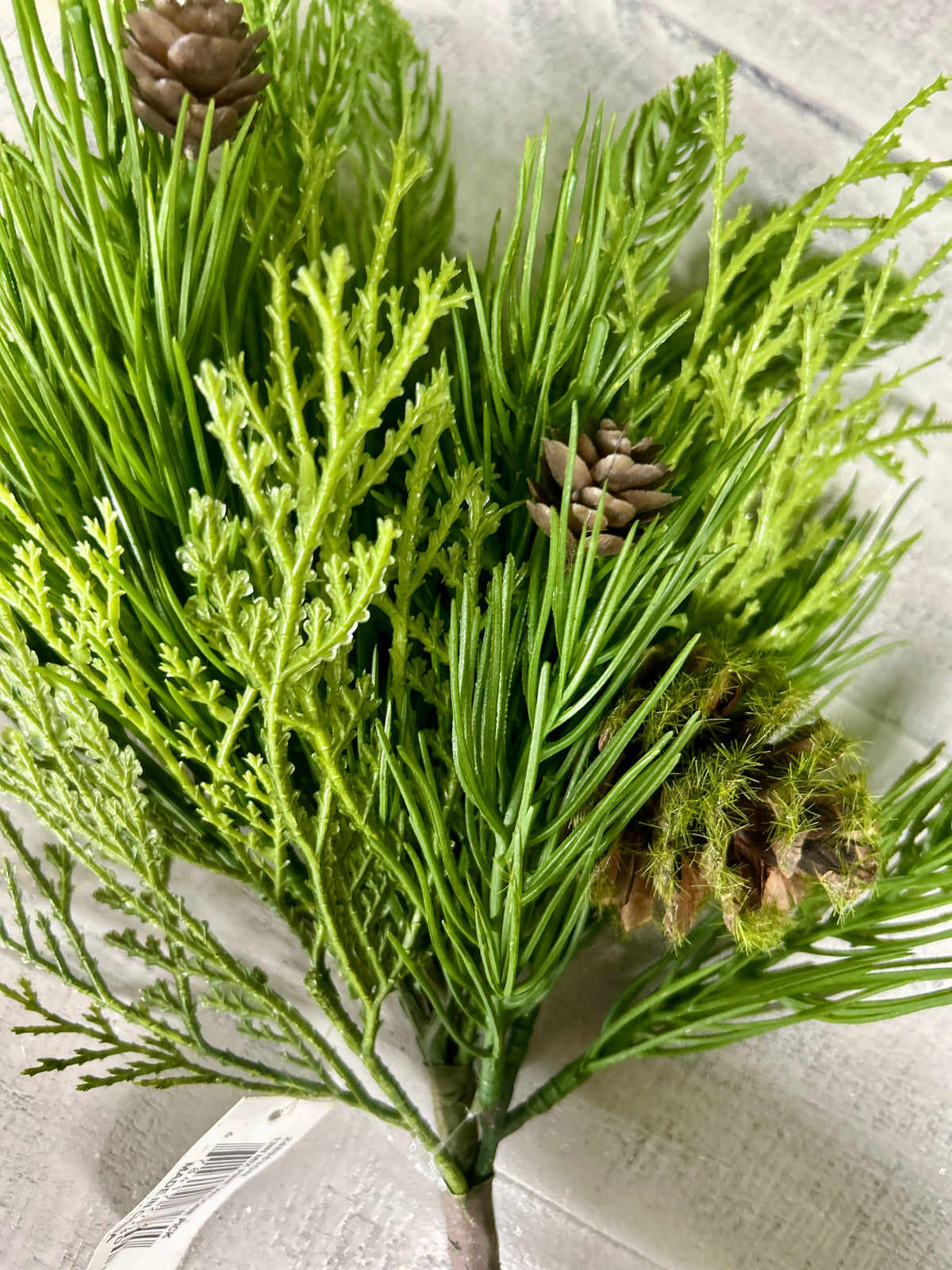 13 Inch Mix Pine With Pinecones Pick