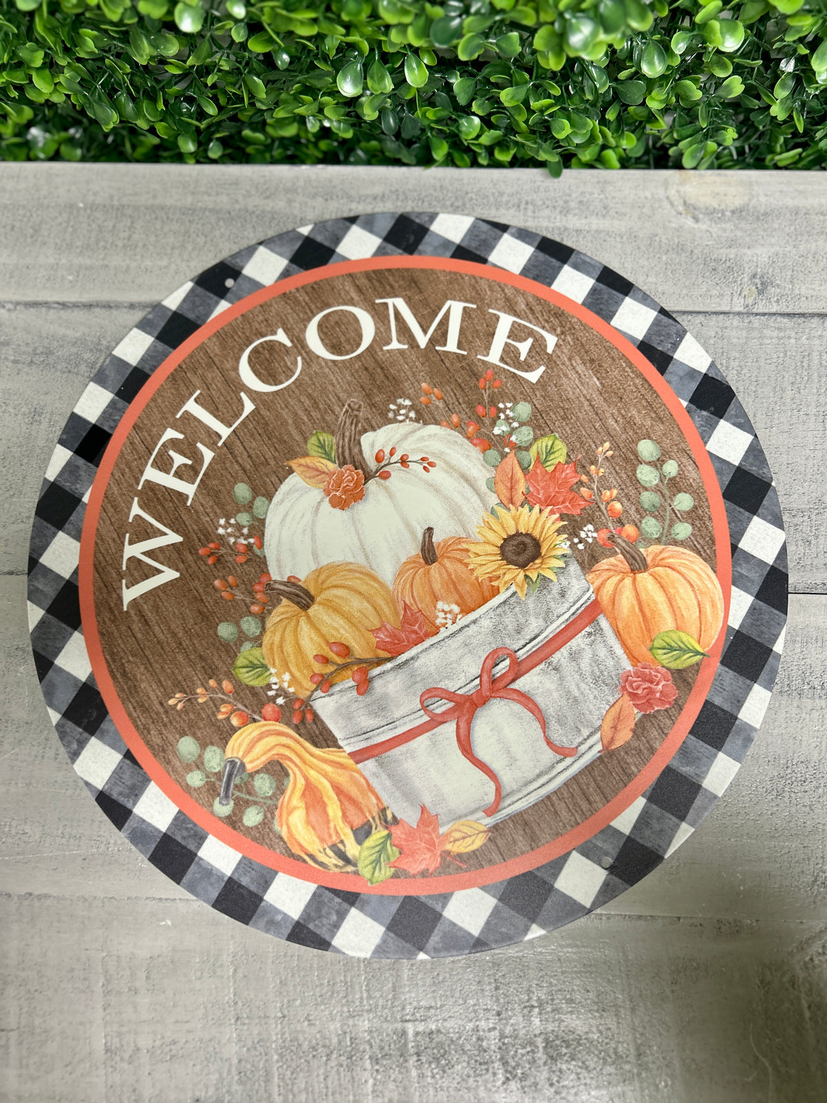 Welcome Pumpkin Bucket Metal Round Sign