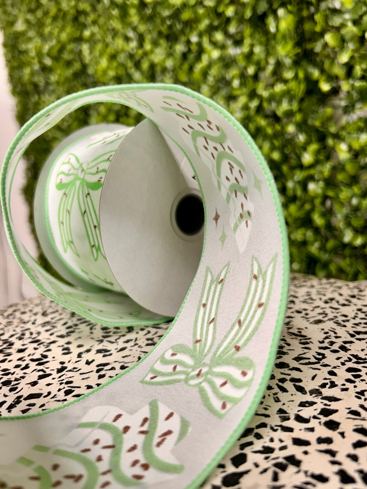 2.5 Inch By 10 Yard Mint Cake Tree And Bow Ribbon