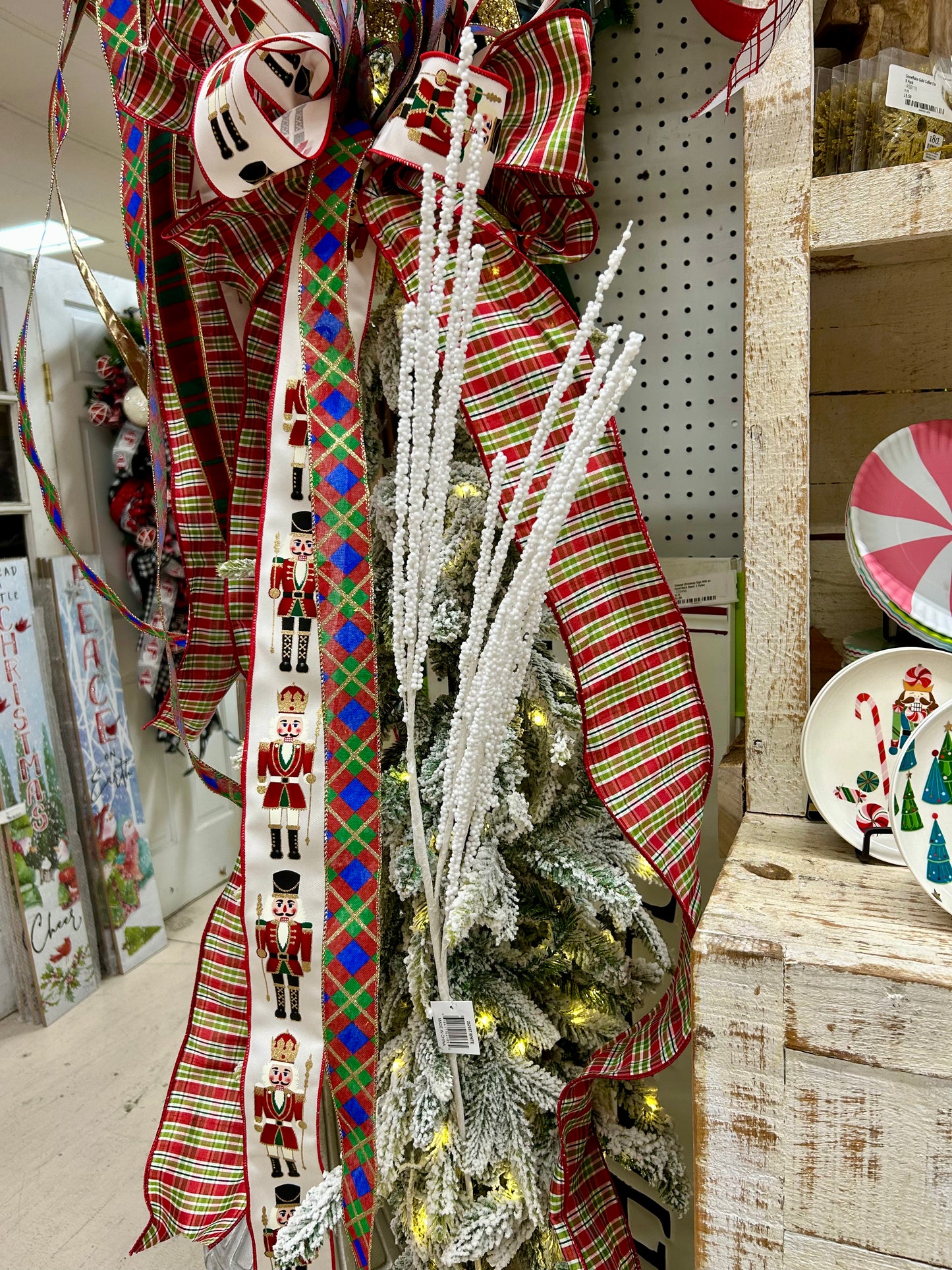 35 Inch White Berry Glitter Spray