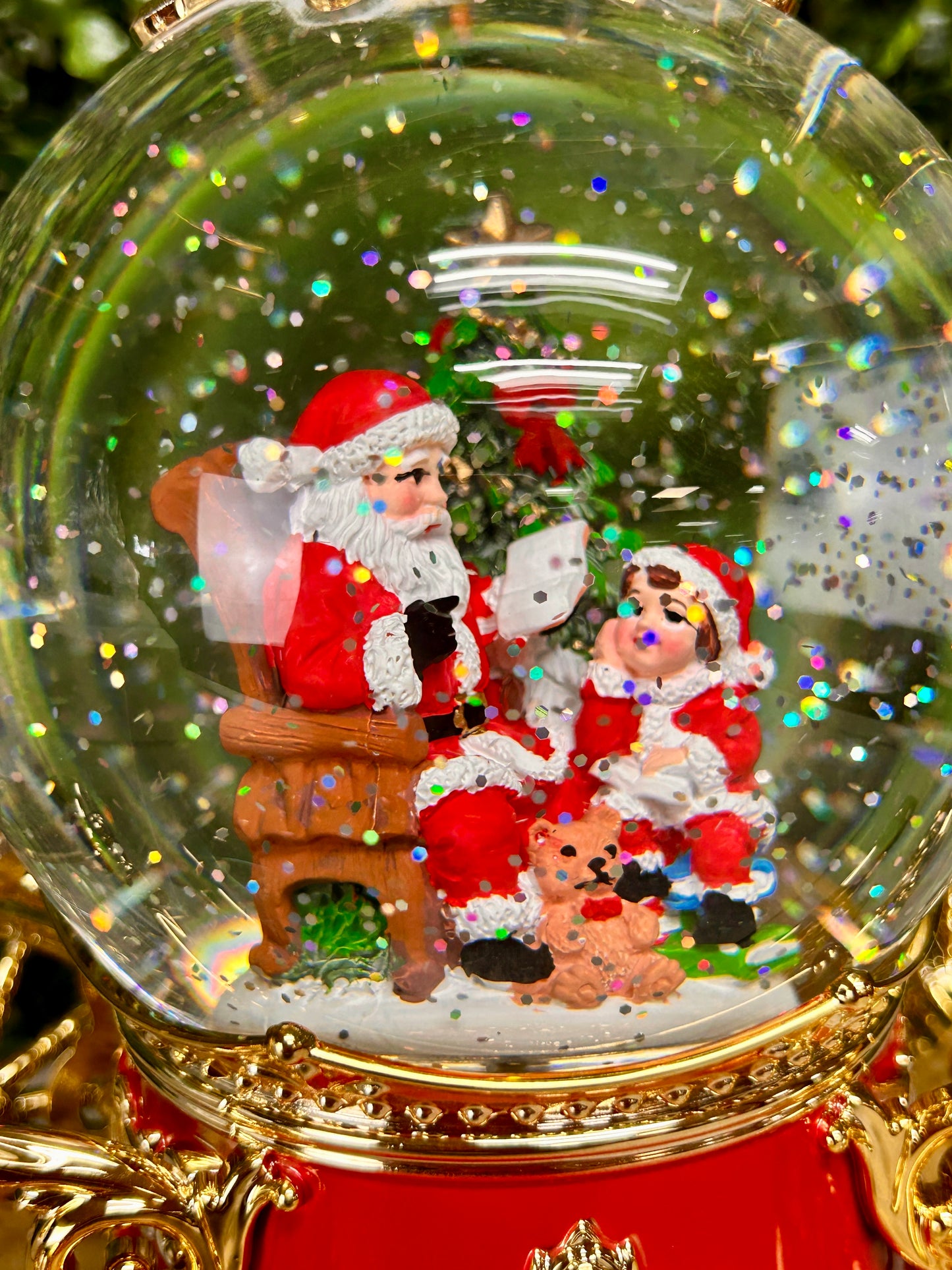 7.8 Inch Lighted Musical Spinning Water Globe Carriage With Rotating Figurine