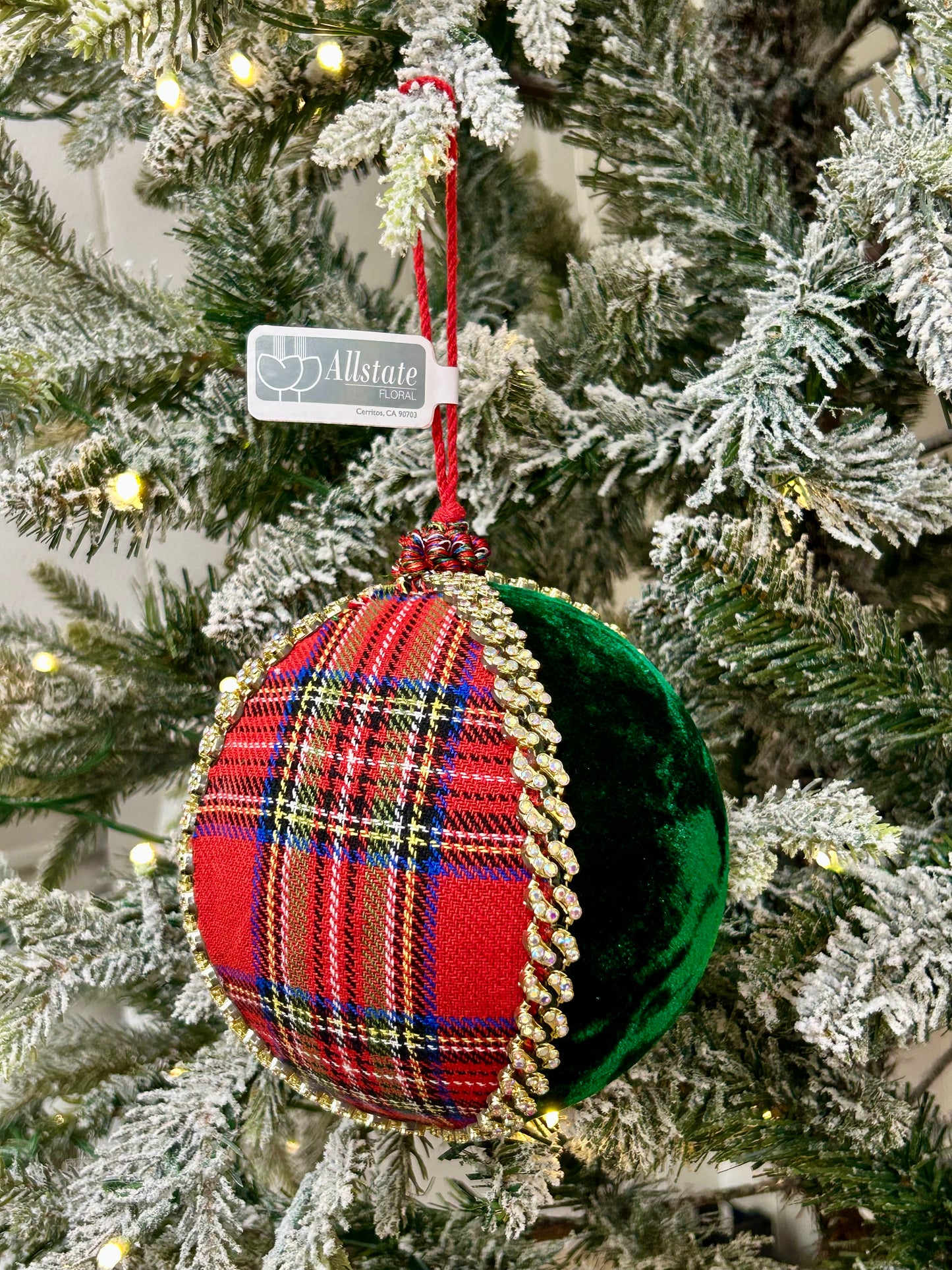 6 Inch Diamond Plaid Velvet Ball Ornament