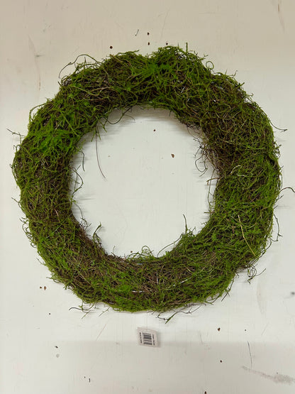 16 Inch Moss And Vine Wreath