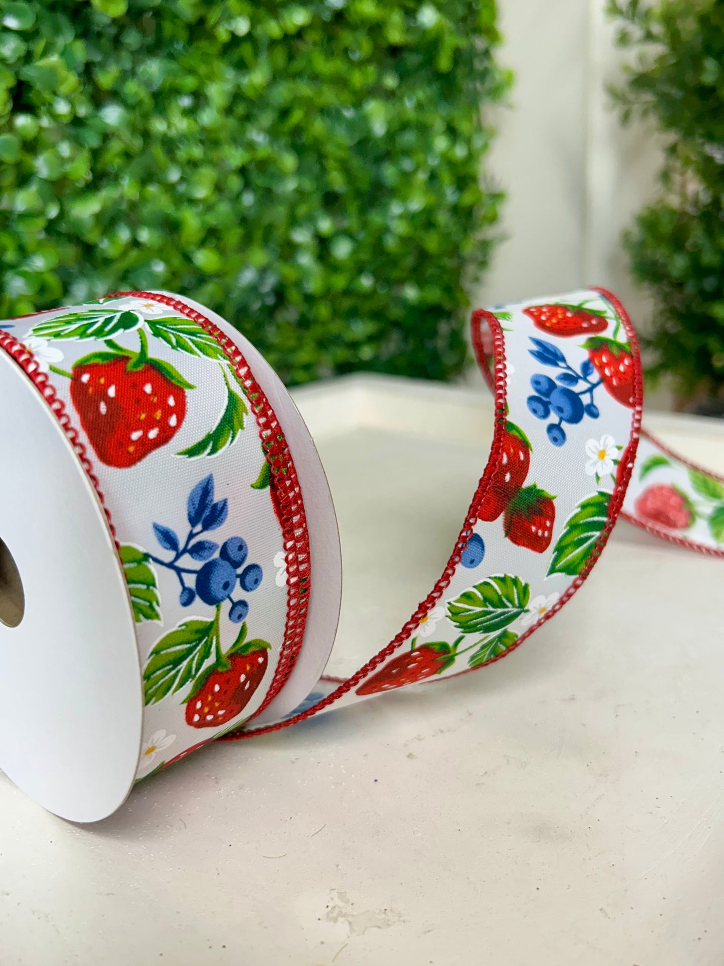 1.5 Inch By 10 Yard Strawberries And Blueberries Ribbon