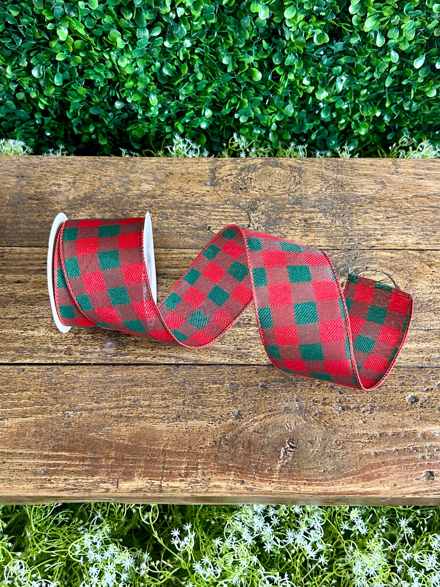 2.5 Inch By 10 Yard Traditional Christmas Check Ribbon