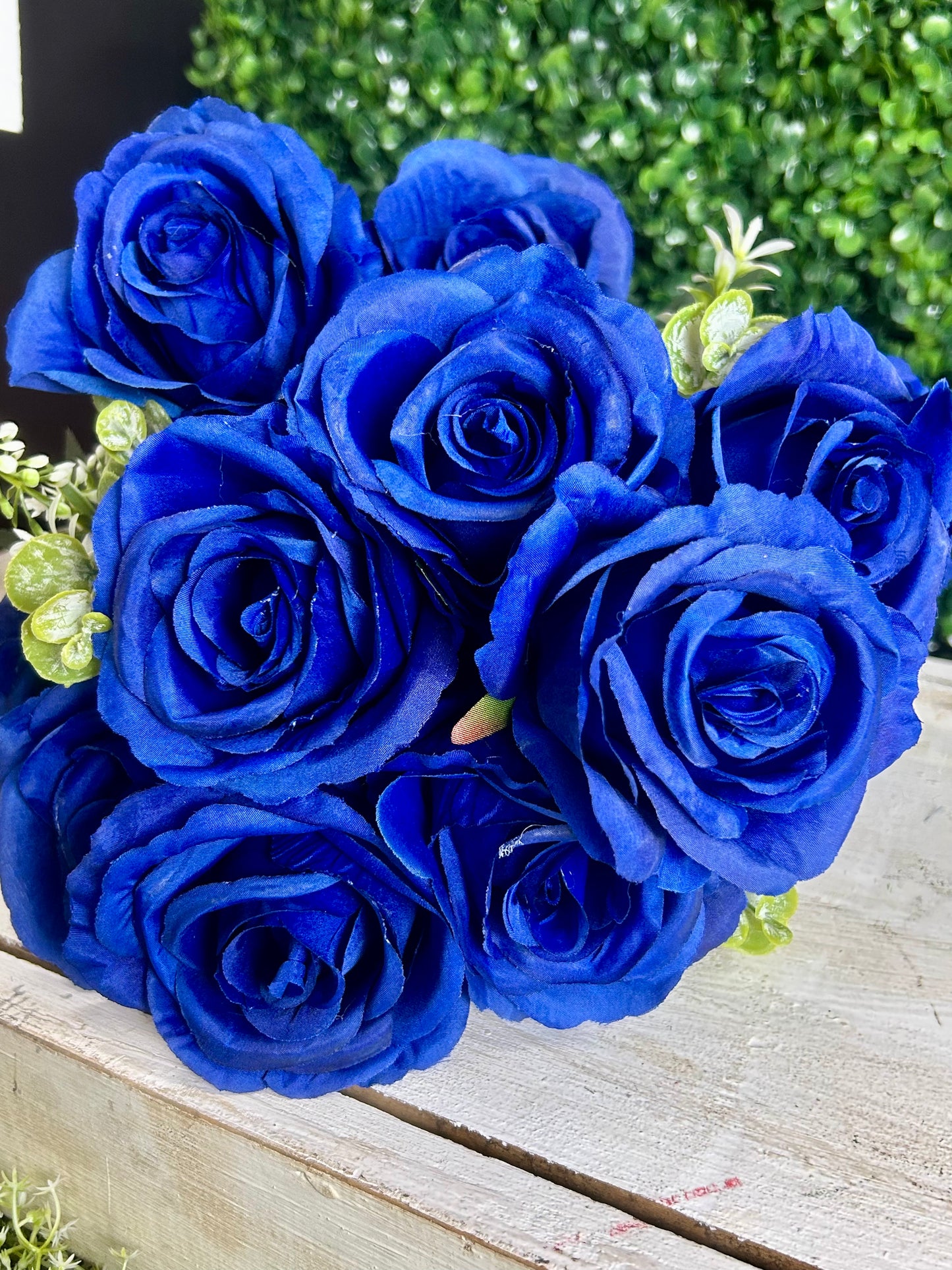 21.5 Inch Royal Blue Rose Bush