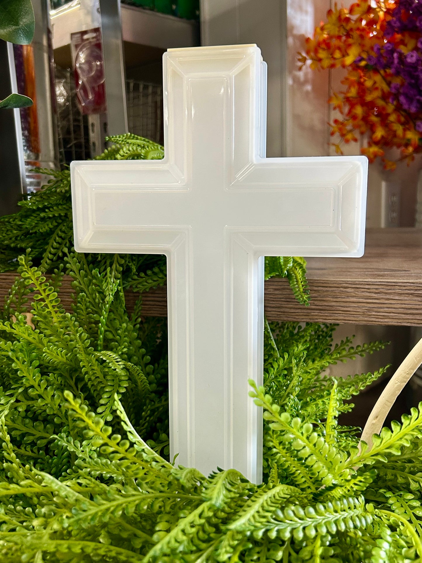 19 Inch Solar Powered Cross